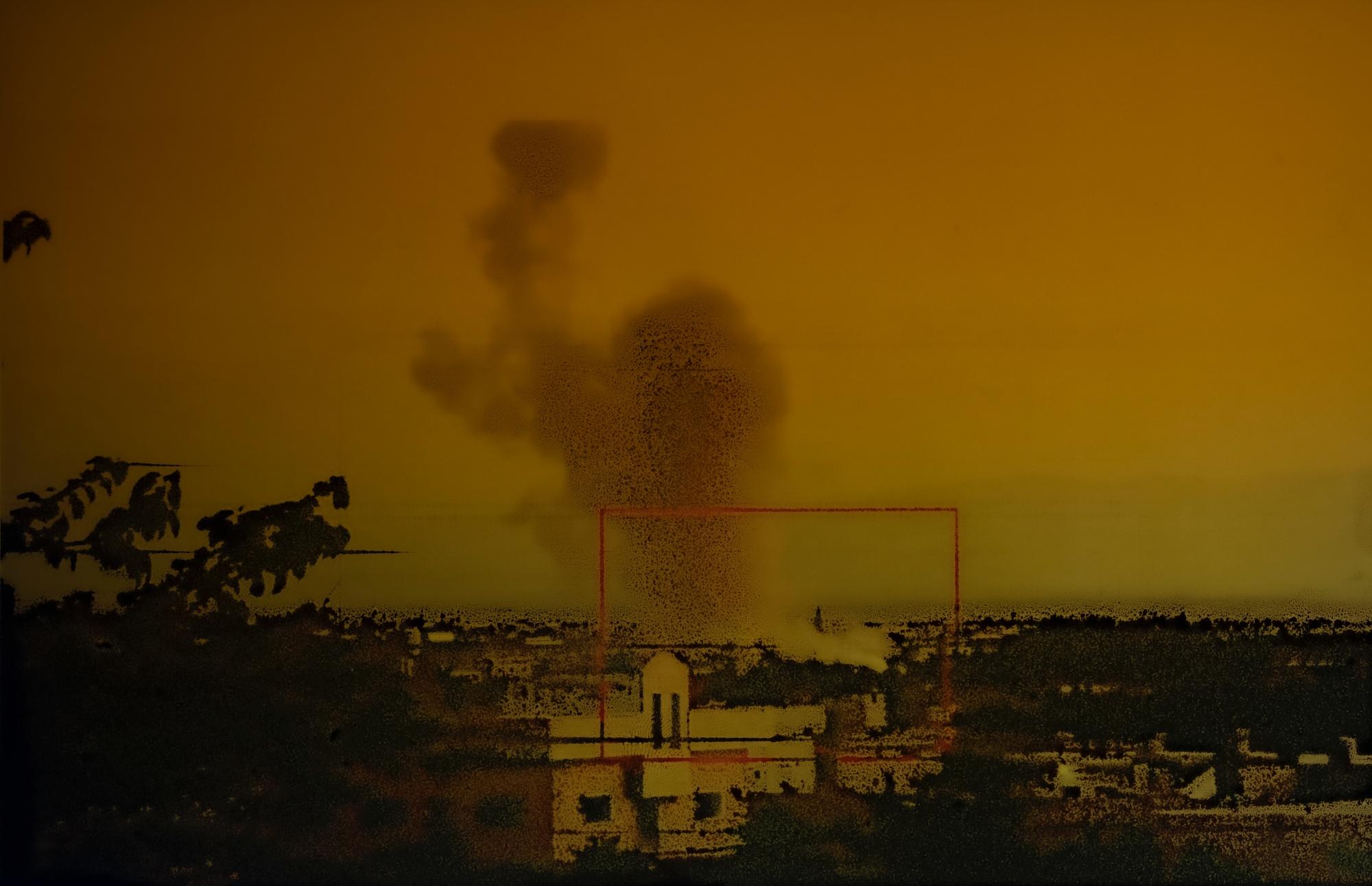 Seba KURTIS (*1974, Argentinien)
Beweise, Nordsyrien, April 2014, aus der Serie "Chemical Reaction", 2022
Lambda C-Type Druck auf 3mm Aluminium
Blatt 61 x 91,4 cm (24 x 36 in.)
Auflage von 7
Nur drucken

Über den Künstler:
Seba Kurtis wurde 1974 in