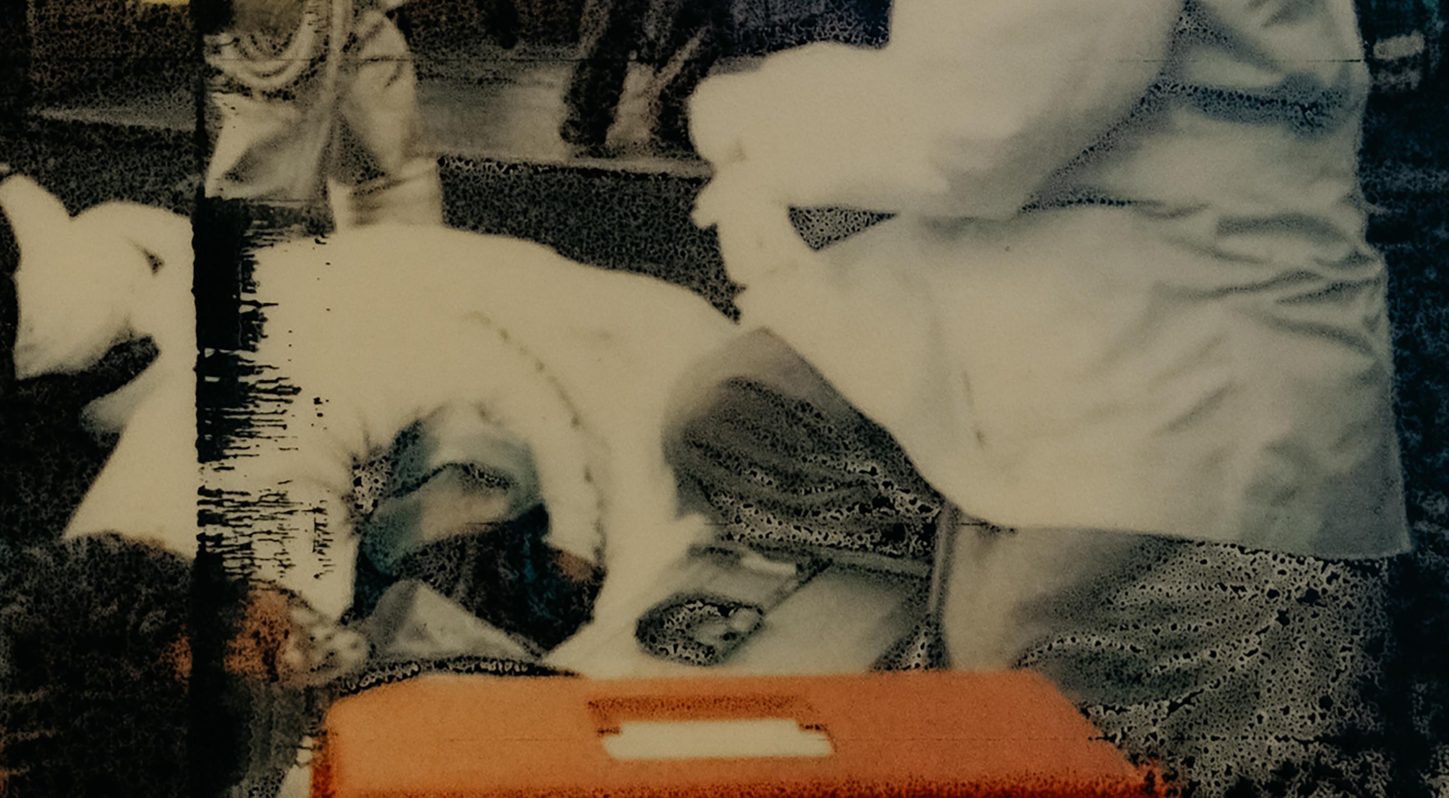 Atentado en el metro de Tokio 1995 - Seba Kurtis, Fotografía manipulada, Documentación en venta 3