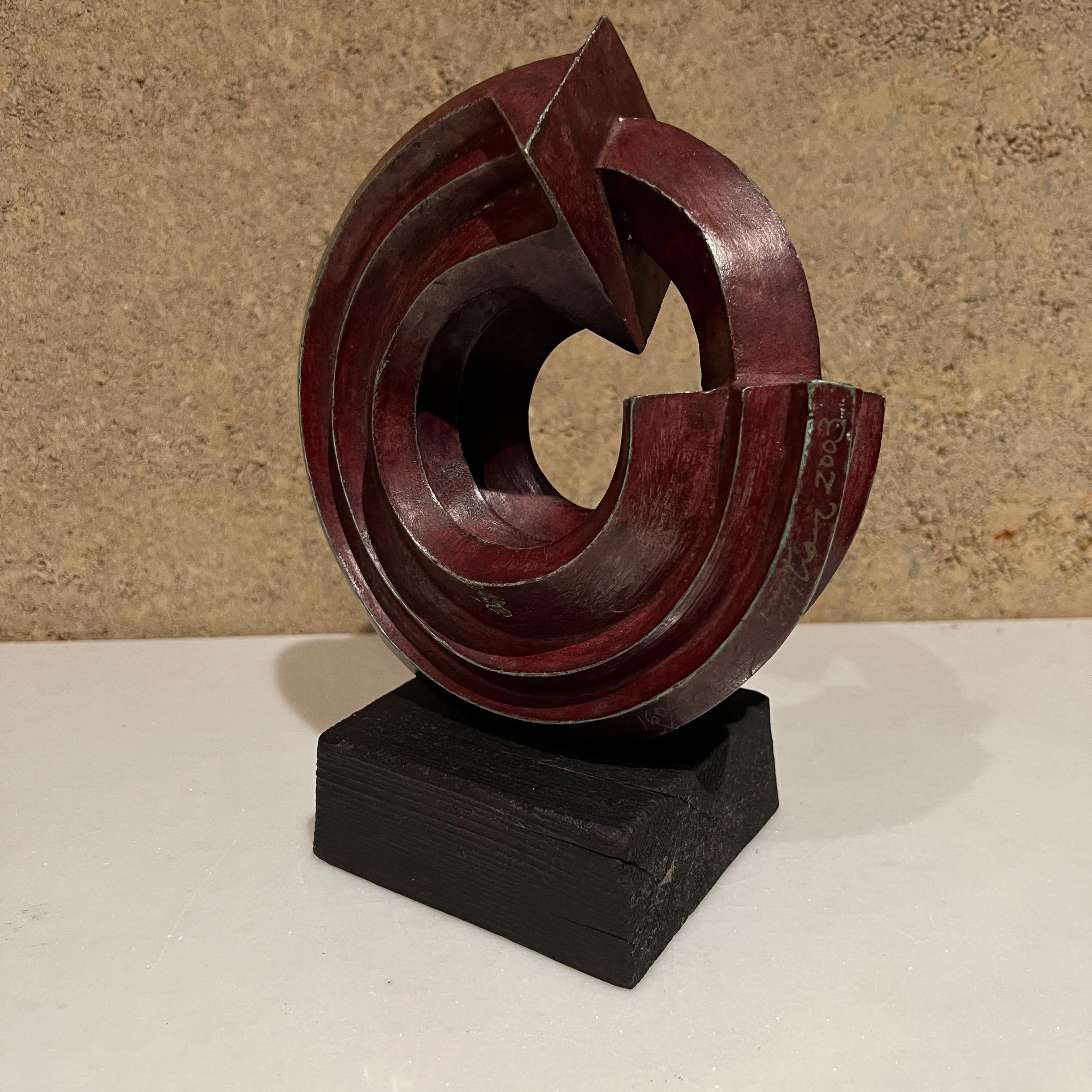 Moderne Sculpture en bronze postmoderne de Sebastian Sebastian, Enrique Carbajal Gonzalez, 2003, Mexique en vente