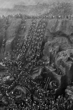 Sebastião Salgado - Mine d'or de Serra Pelada, 1986, Impression d'après