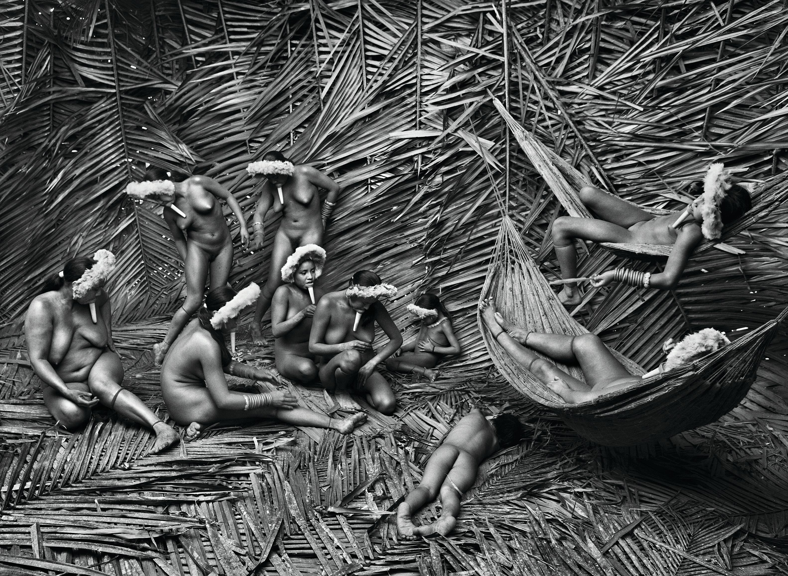 Sebastião Salgado Portrait Photograph - Zo'e Group, State of Para, Brazil