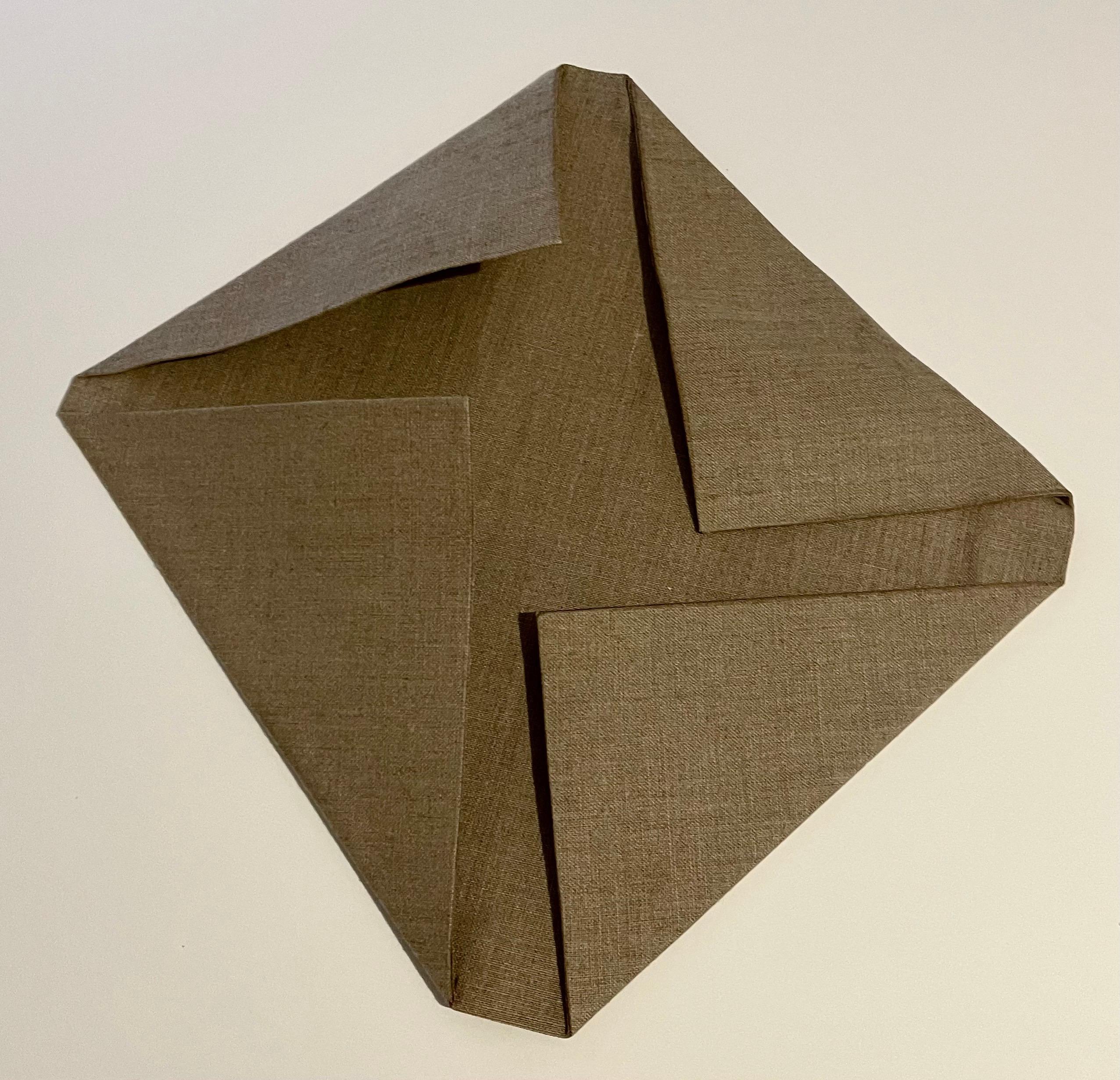 Großer gefalteter Sebastien de Ganay-Leinen-Stoffdraht, abstrakte, minimalistische Skulptur im Angebot 2