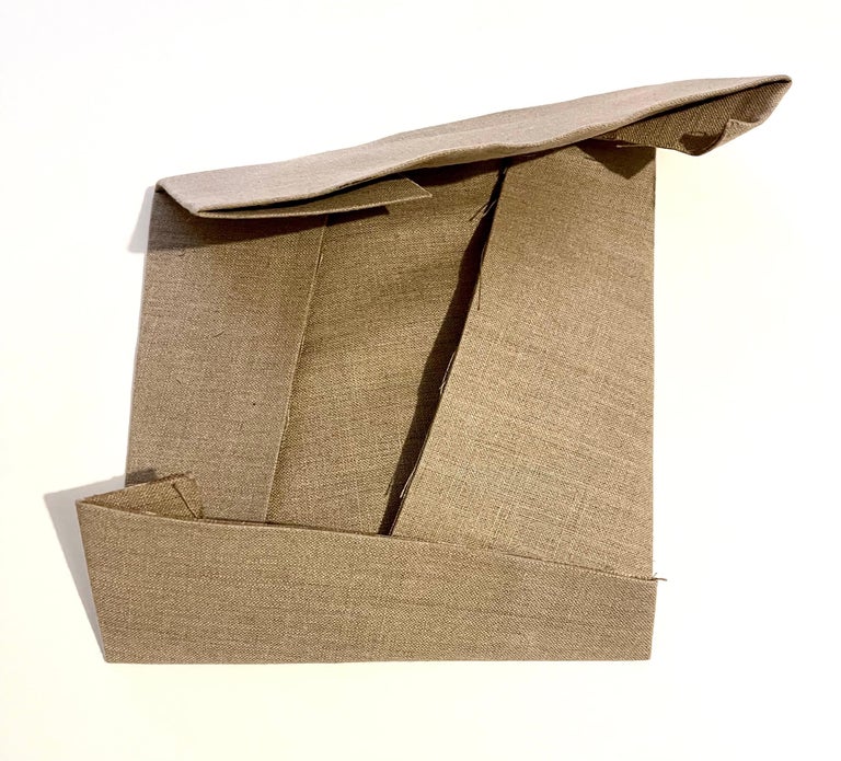 Folded Flat Linen 03
2016
Dimensions: H: 35 cm / W: 36 cm / D: 9 cm
Materials: architectural wire mesh, raw linen


Born in 1962 in Boulogne-Billancourt, France, Sebastien De Ganay studied political science and film at Columbia University in New