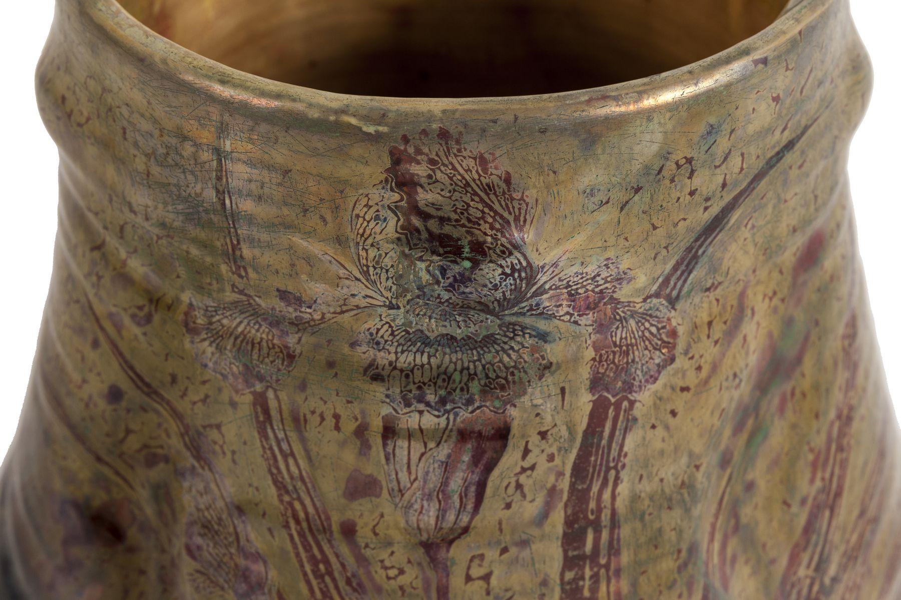 Sébastien Keller et Guérin
Planter decorated with orchids
Iridescent glazed earthenware
Signed under the basis 