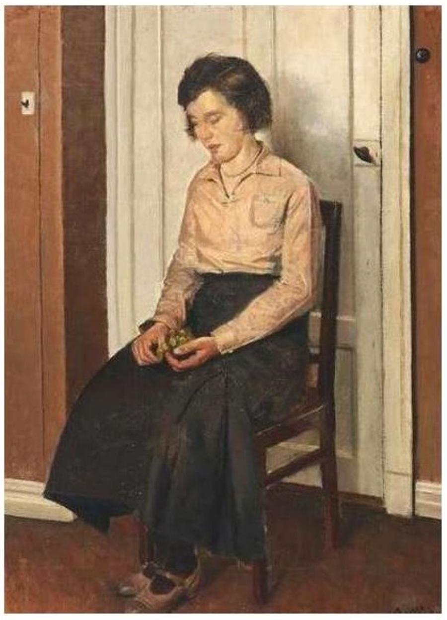 Dieses bezaubernde Öl auf Leinwand von Axel Søeborg zeigt eine Frau, die elegant eine Traube hält. Das 1933 entstandene Werk zeigt den meisterhaften Umgang des Künstlers mit Farbe und Licht und vermittelt ein Gefühl von Wärme und Intimität. Die