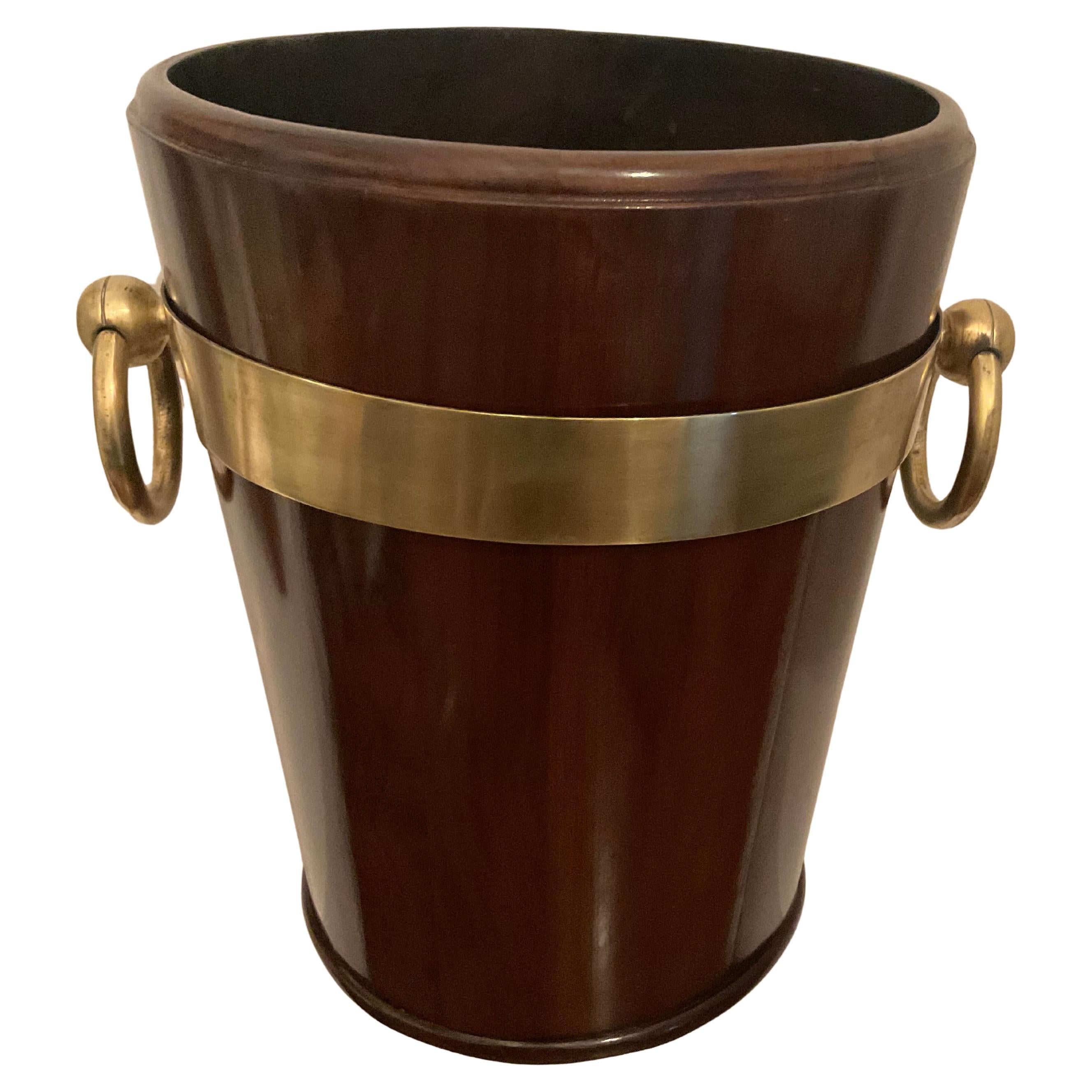 Flascheneimer in  mahagoniholz und Messing ITALIEN 1940- im Angebot