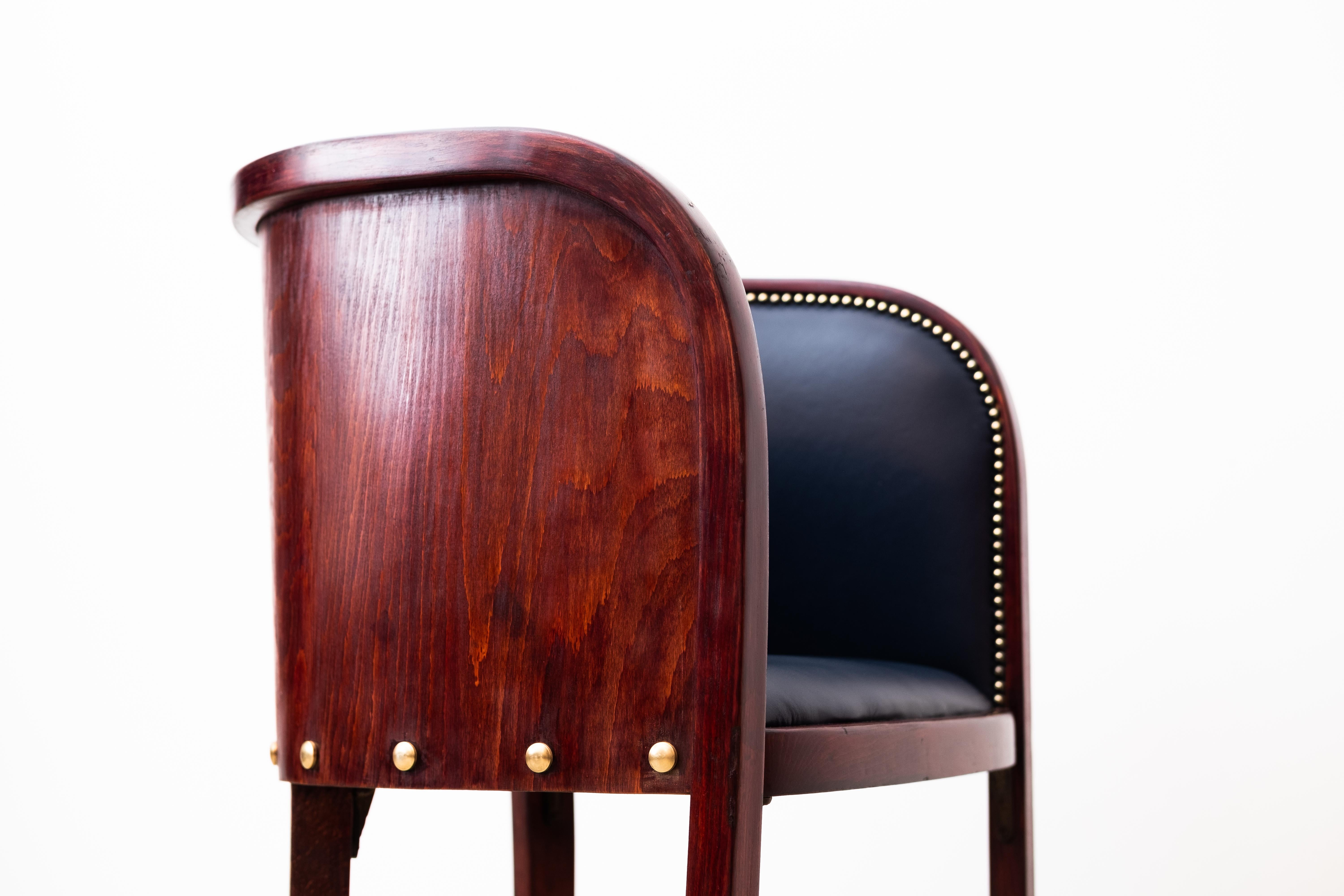 Secession Armchair by Josef Hoffmann (1914), manufactured by Thonet (1919) 8