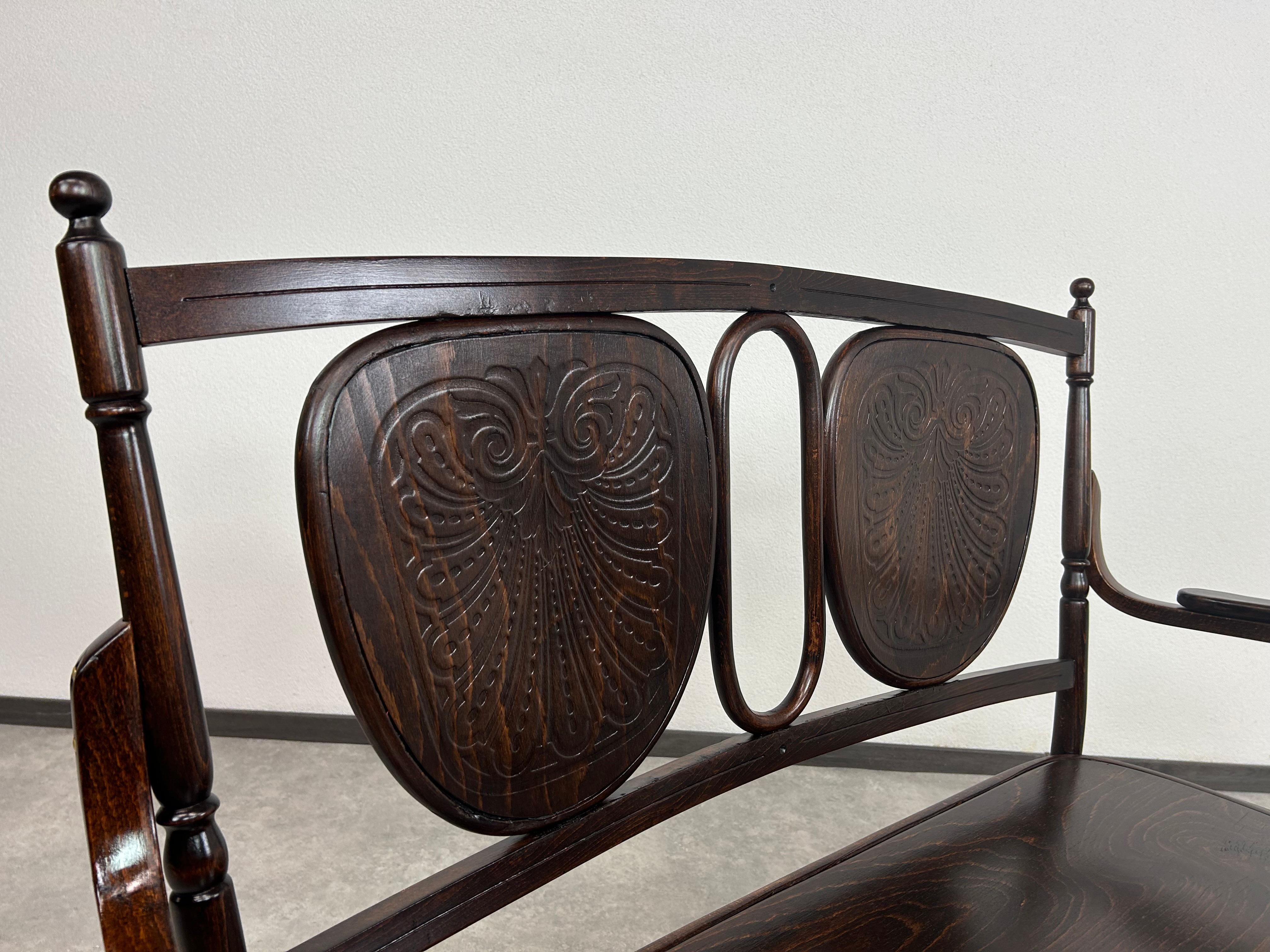 Banc en bois courbé de Thonet Mundus en vente 1