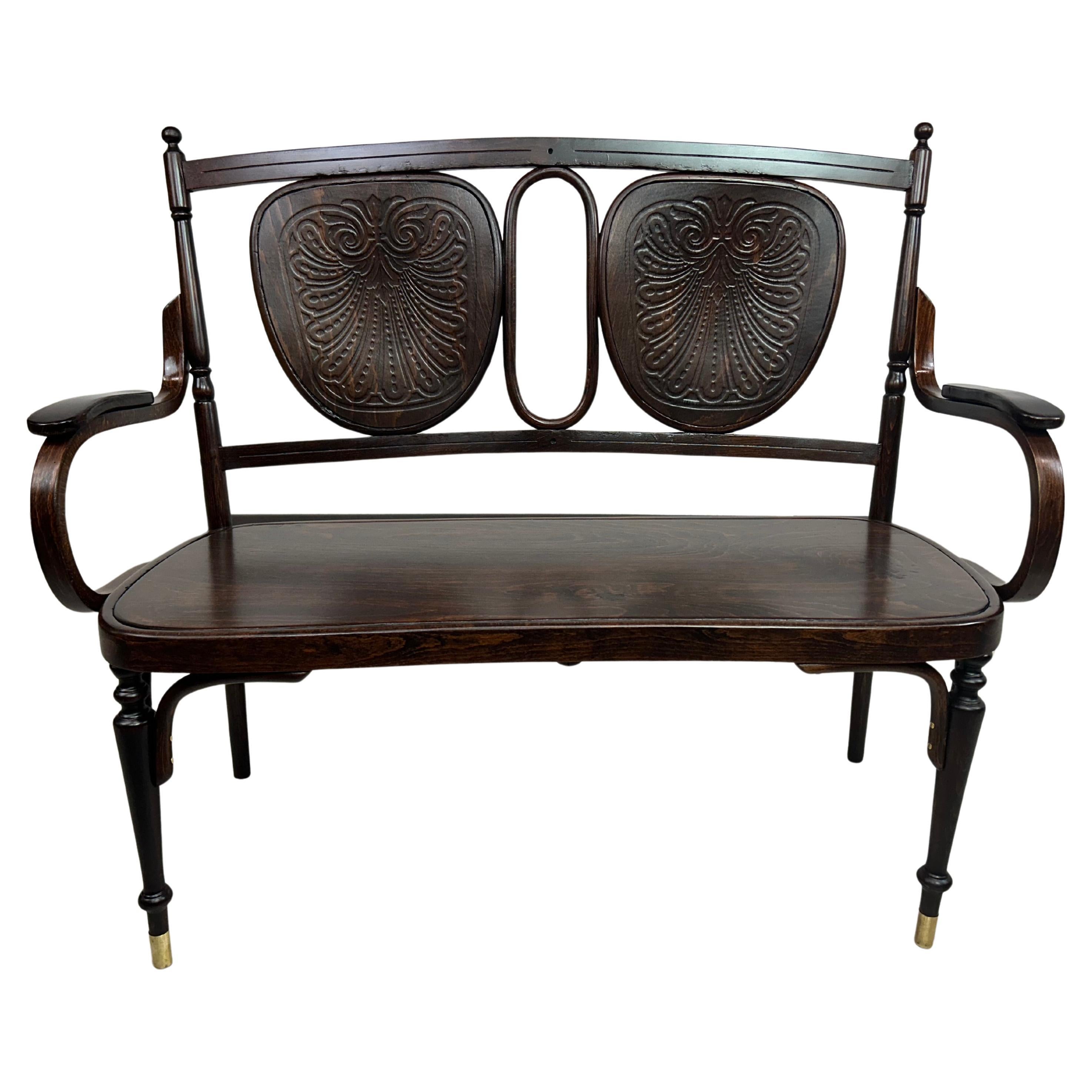 Secession bentwood bench by Thonet Mundus