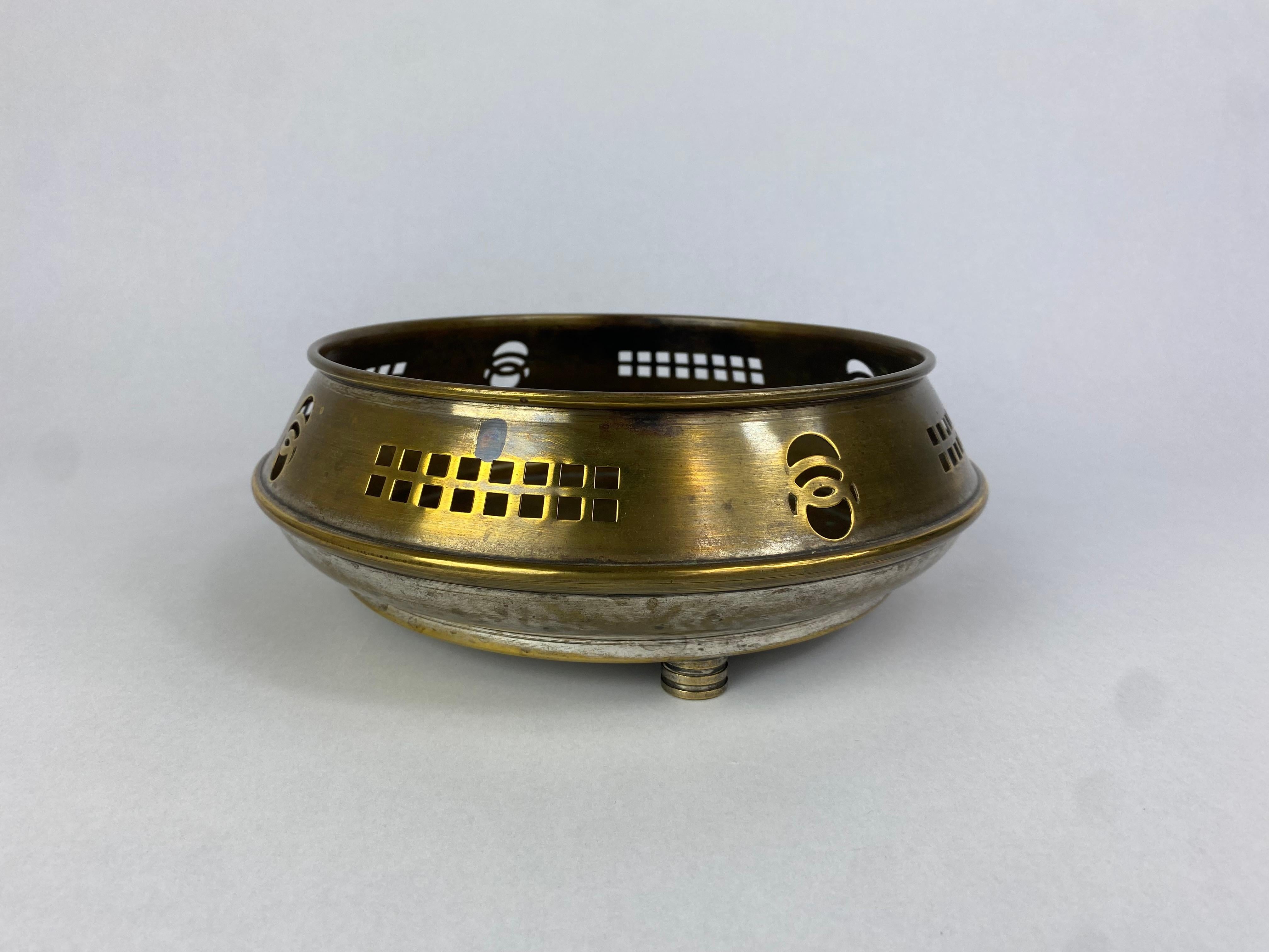 Secession brass bowl by Jutta Sika and Kolo Moser. Silverplated brass. Signed on the bottom by manufacturer W&G probably Wolkenstein & Glückseelig.