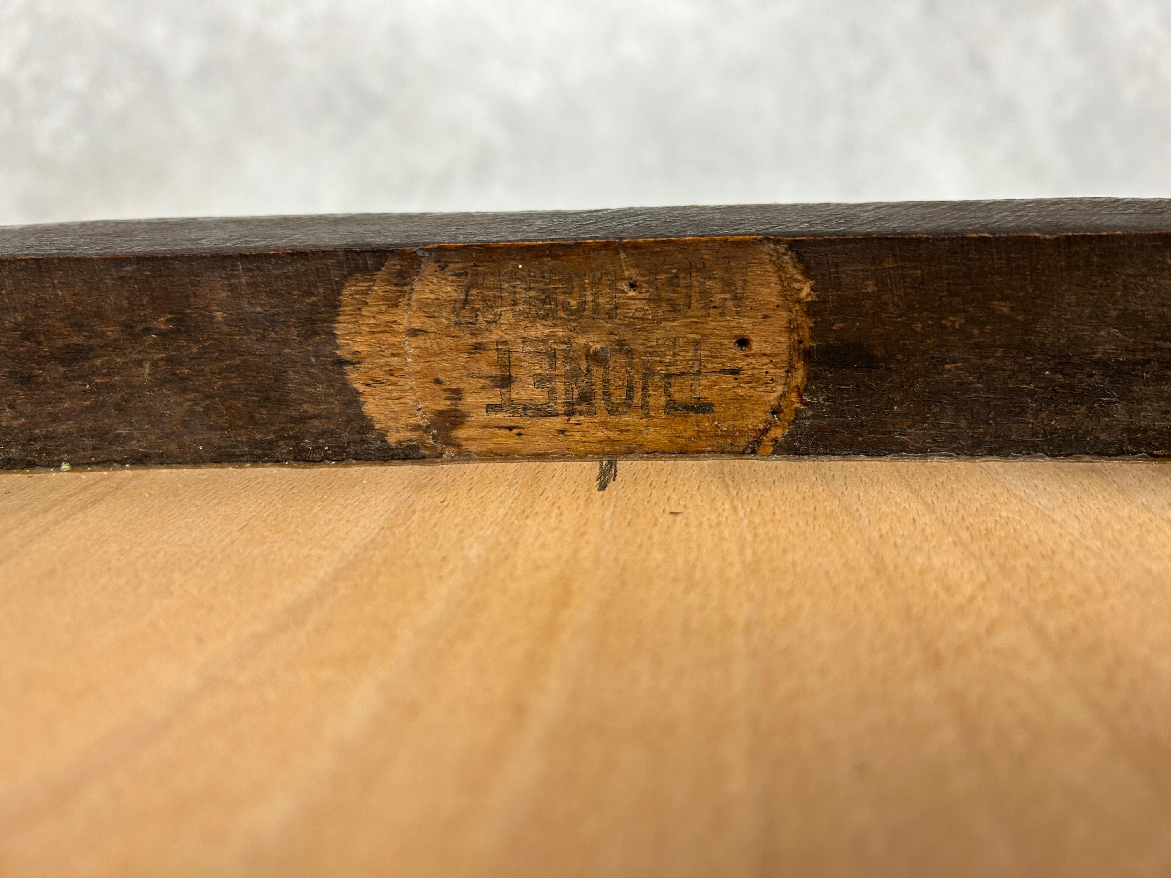 Esszimmerstuhl Nr.437 der Secession von Thonet im Angebot 5