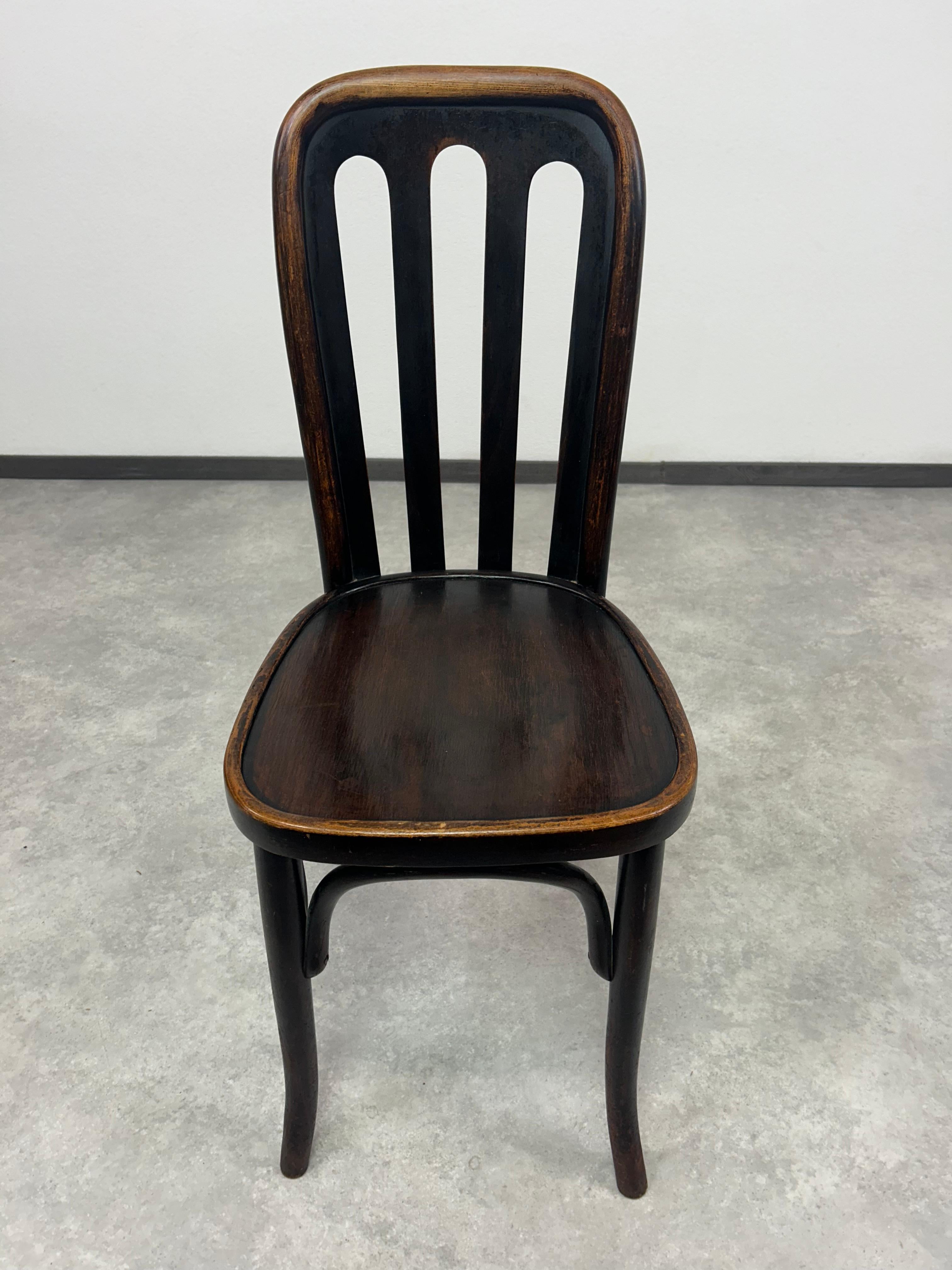 Esszimmerstühle der Secession Nr. 413 von Josef Hoffmann für Thonet (Frühes 20. Jahrhundert) im Angebot