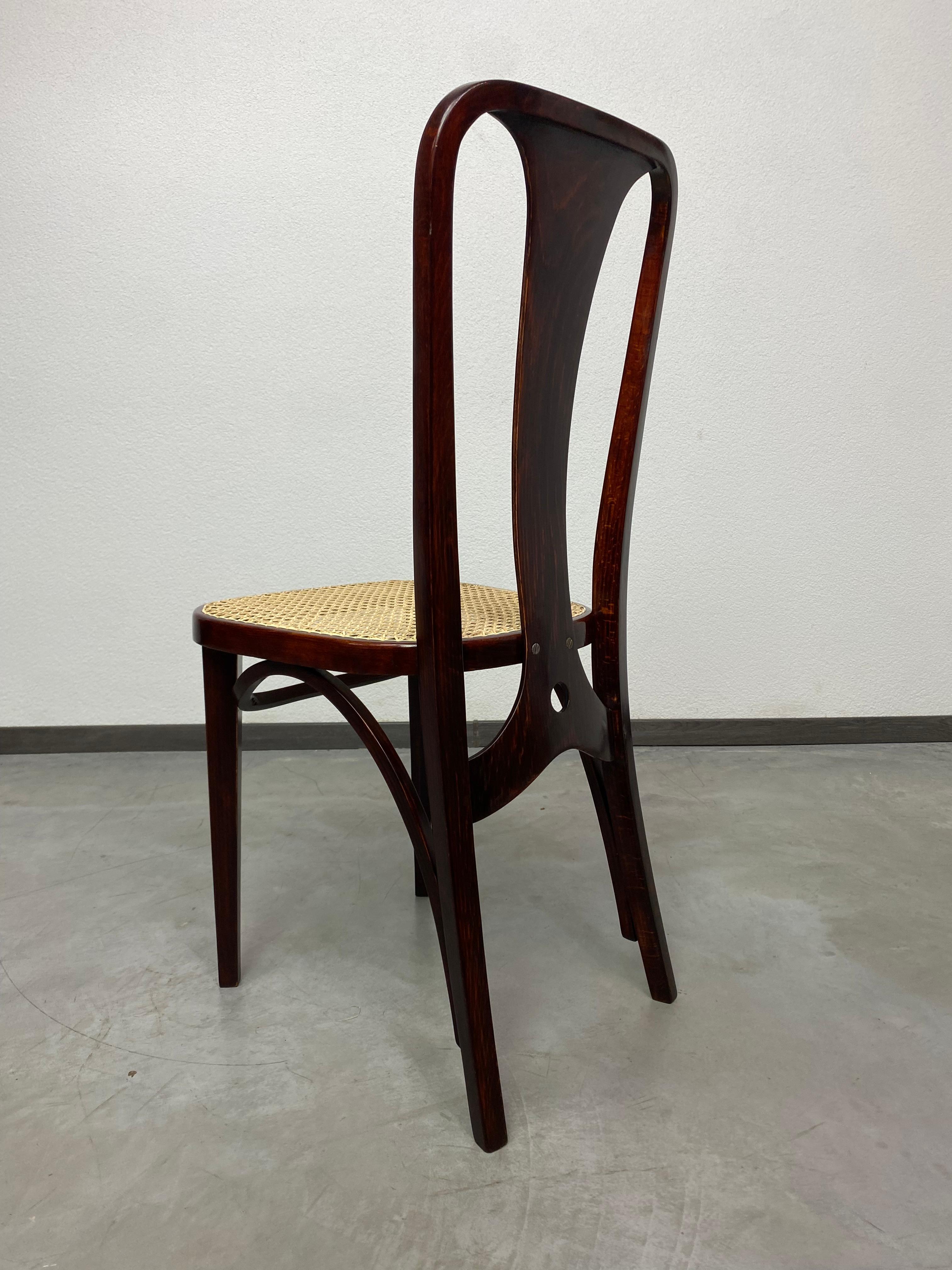 Secession Esszimmerstuhl atr. Otto Prutscher für Thonet im Angebot 2