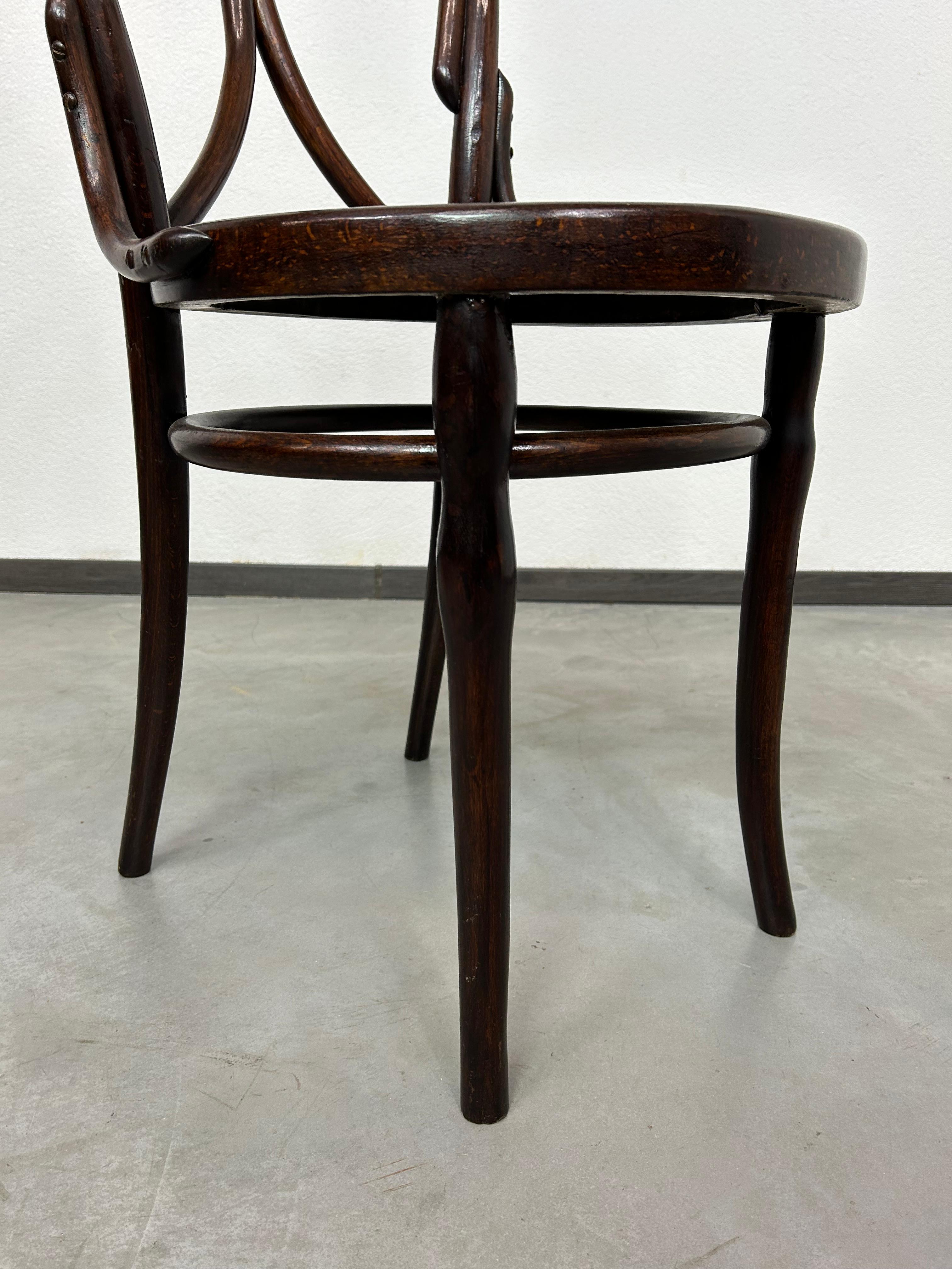 Secession dining room chairs Thonet no.19 and Kohn no.36 For Sale 1