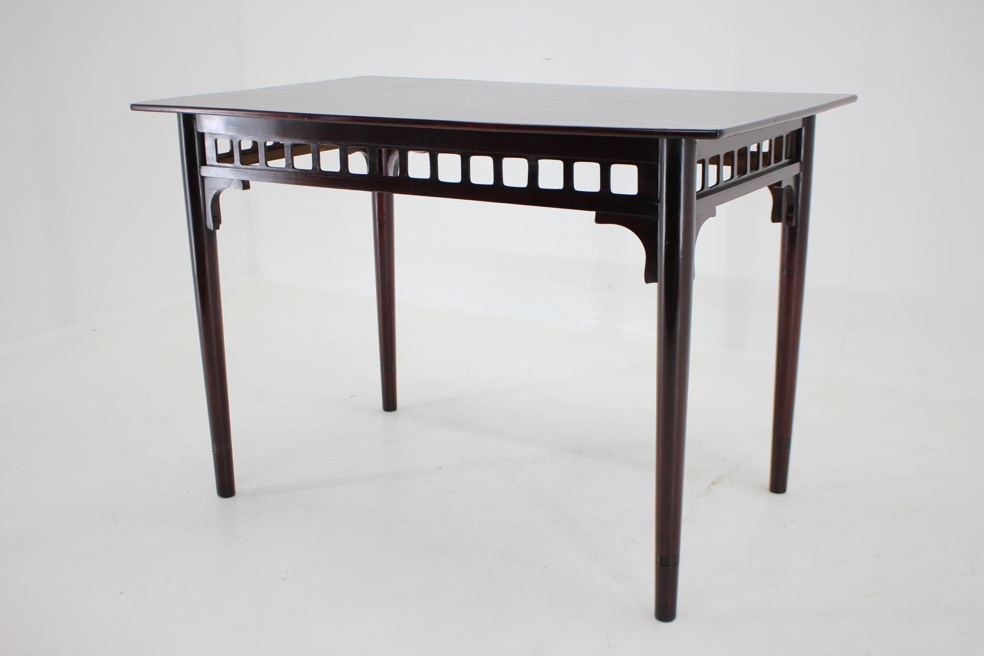 Secession Dining Table by Gustav Siegel for J.J.Kohn, Restored In Good Condition In Praha, CZ