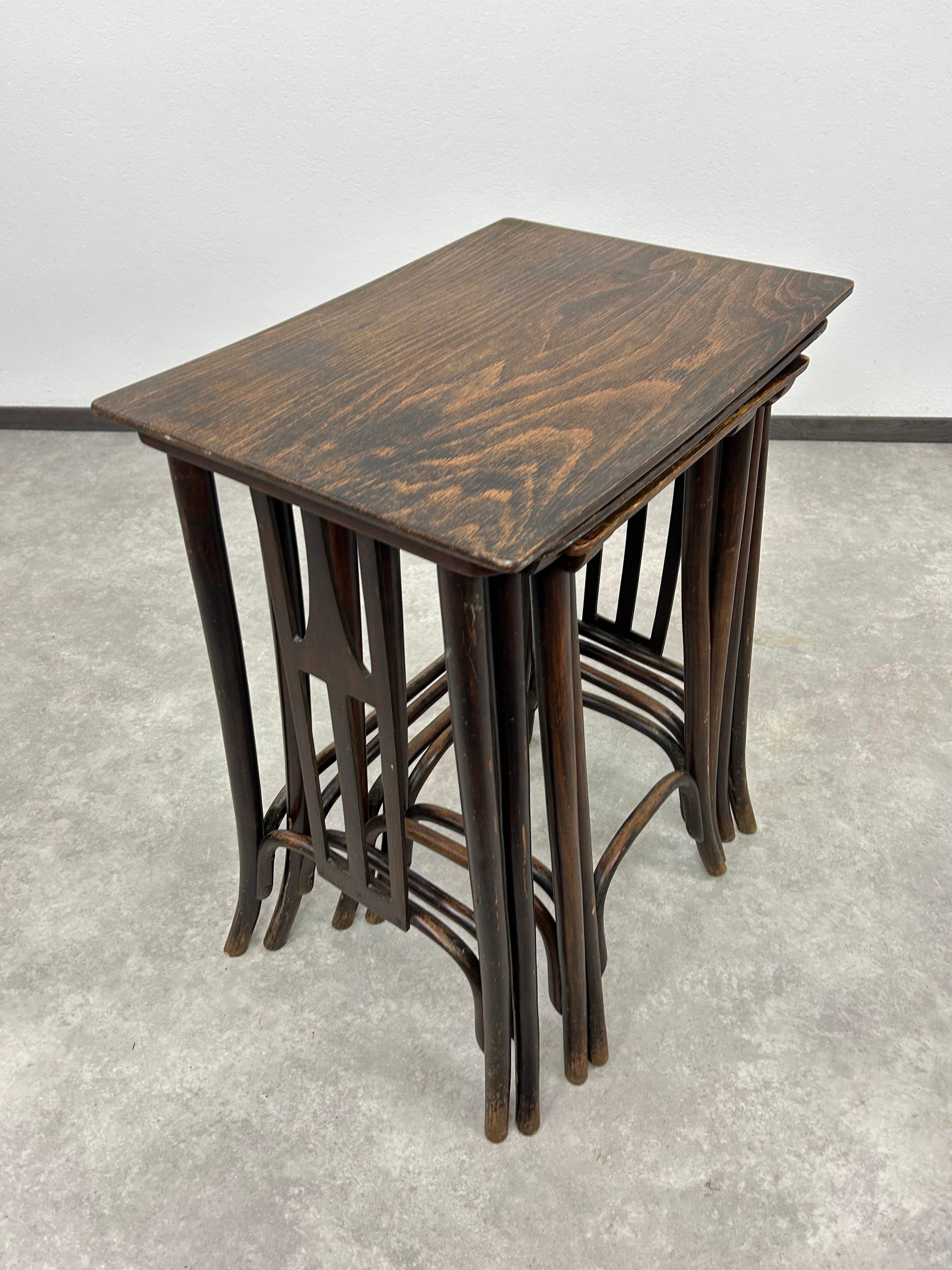 Austrian Secession nesting tables no. 958aby Siegel or Kolo Moser ex. by J&J Kohn For Sale
