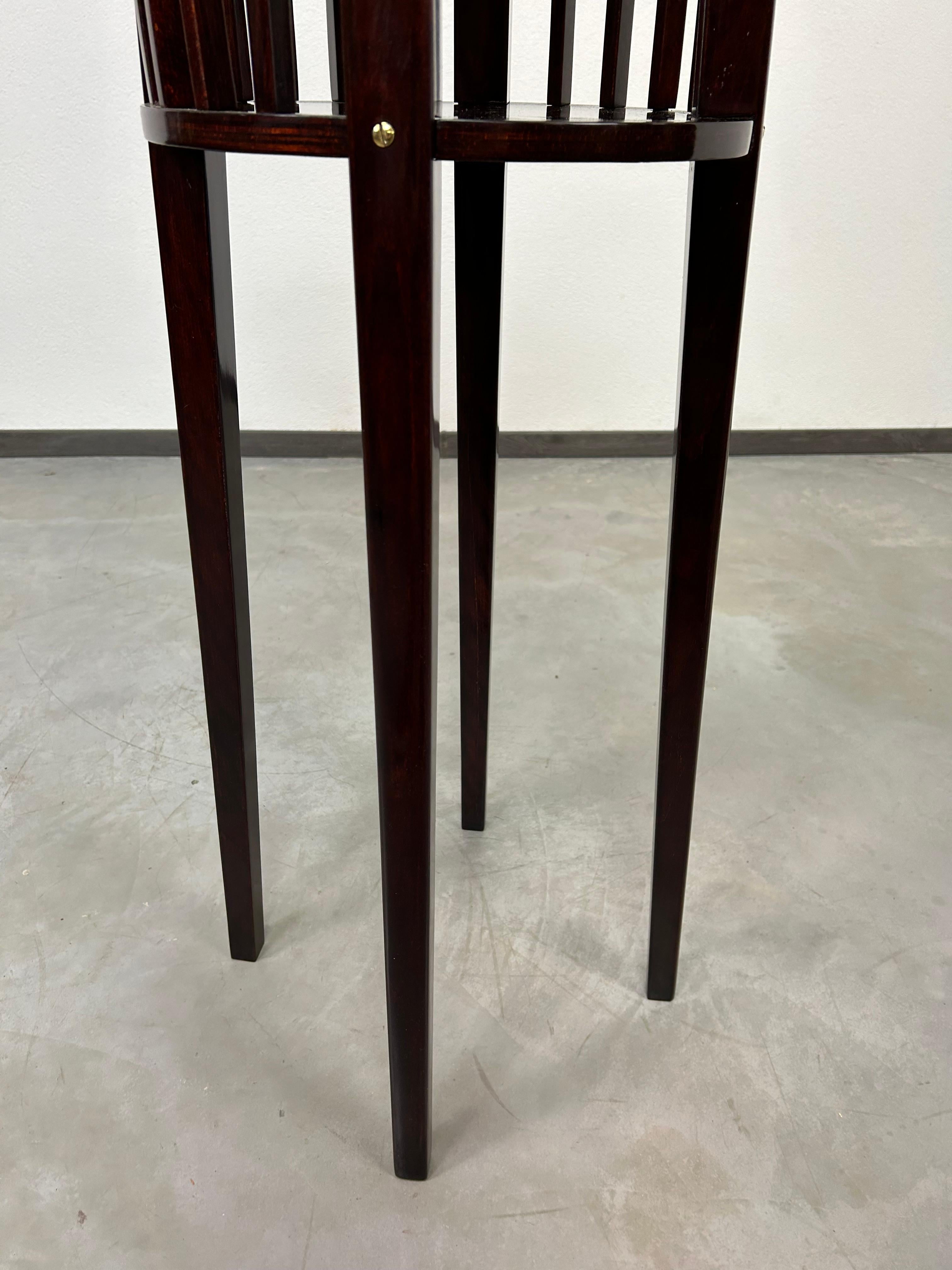 Hêtre Stand de plantes de sécession n° 1015 de Josef Hoffmann pour J.J.Kohn en vente
