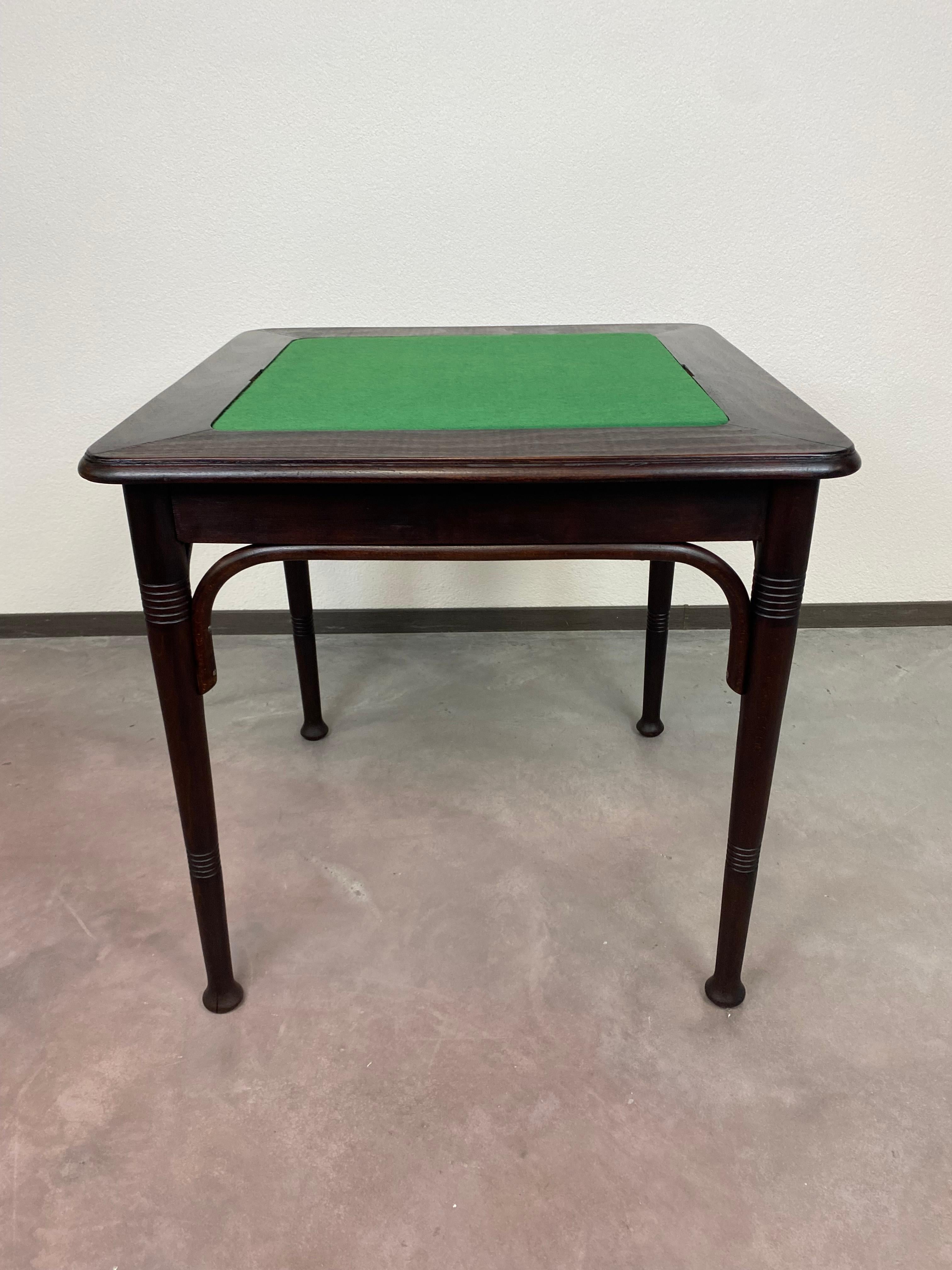Secession playing table Thonet no.10. Original chess and card table documented in catalog from 1906. Professionally stained and repolished.