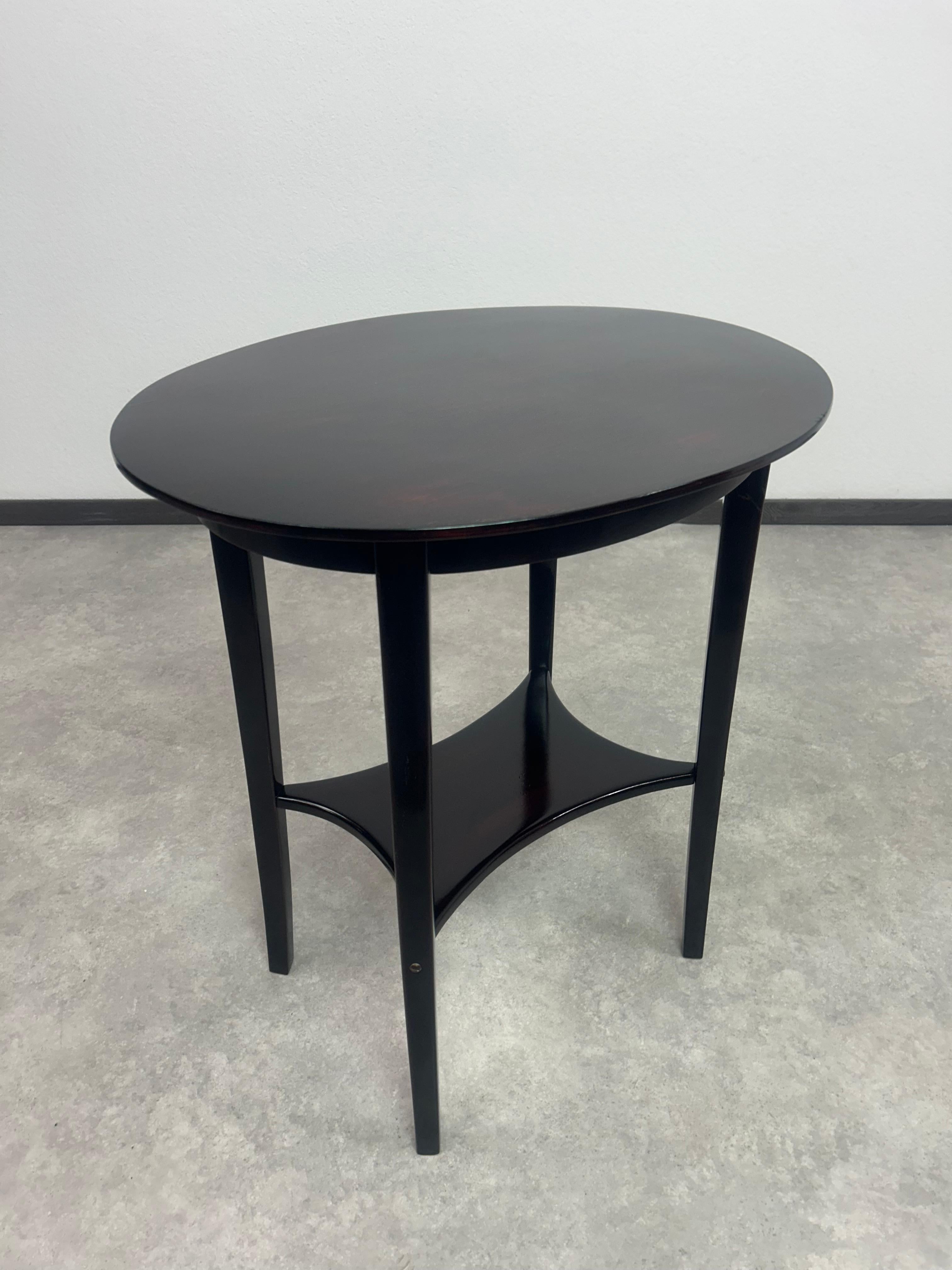 Mesa auxiliar Secession de Thonet Eslovaco en venta