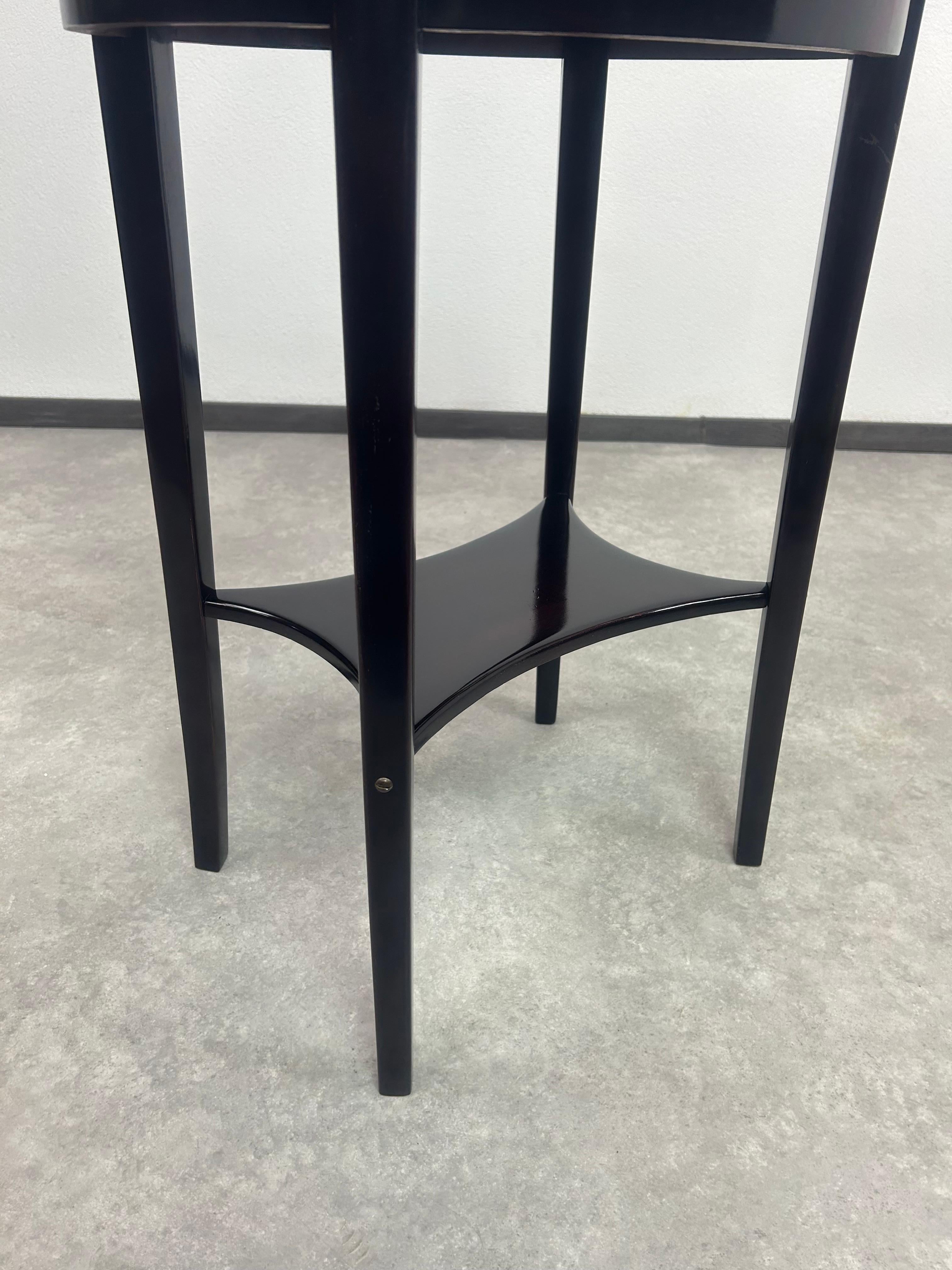 Mesa auxiliar Secession de Thonet en Excelente estado para la venta en Banská Štiavnica, SK