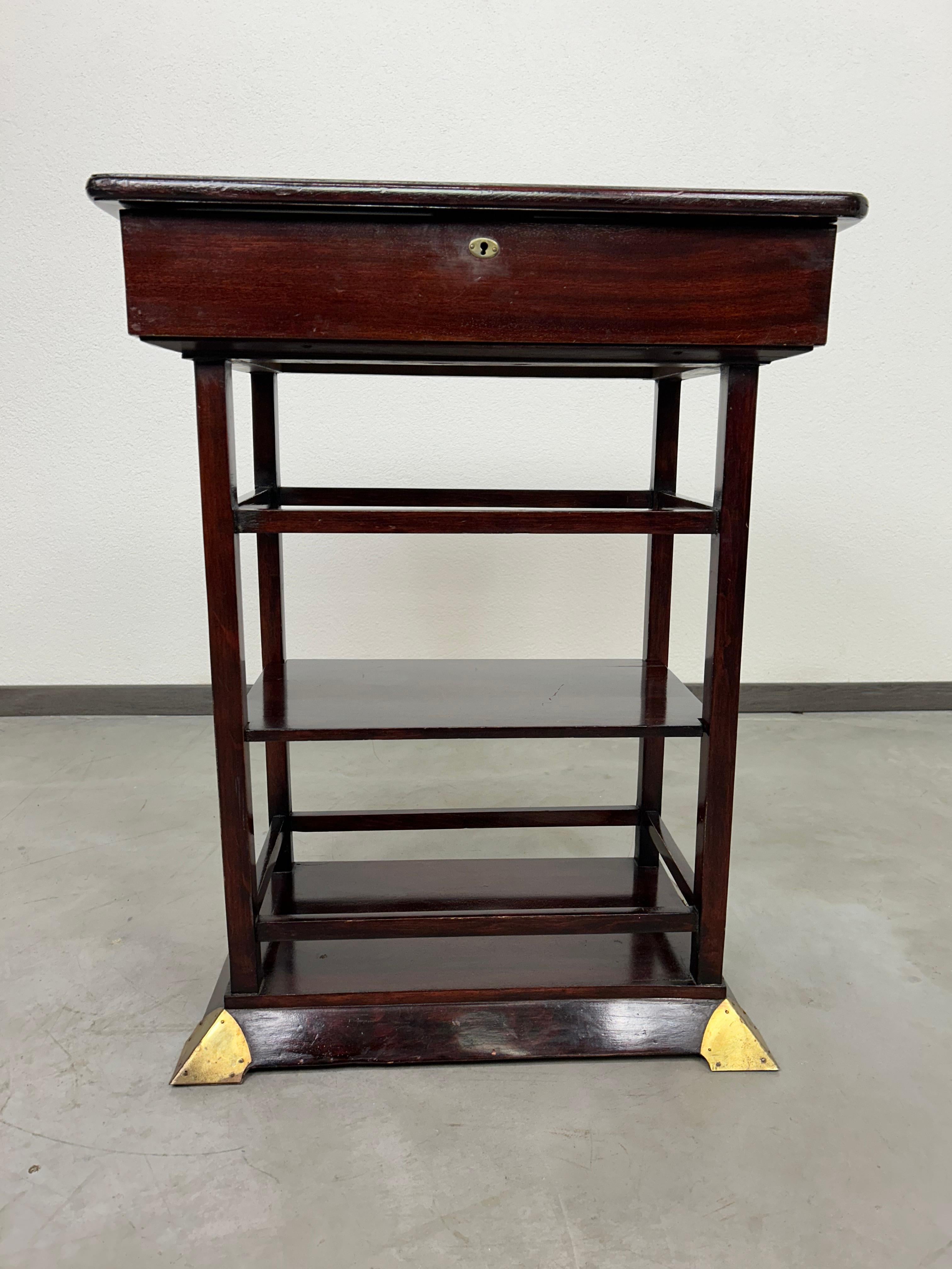 Secession side table with double top For Sale 2
