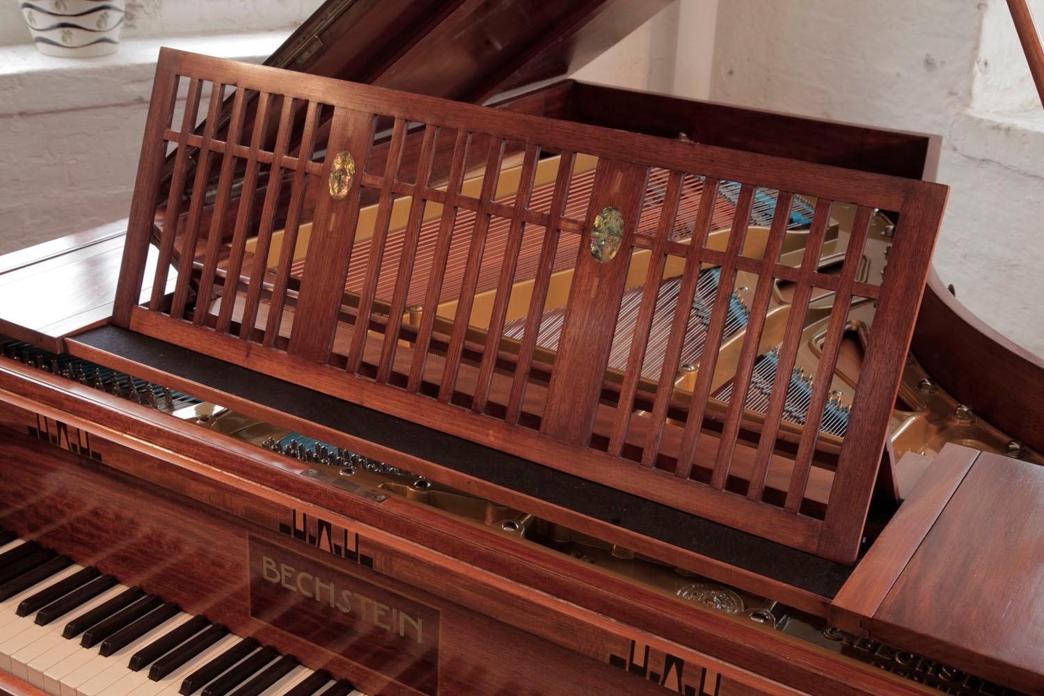 Allemand Piano à queue Bechstein Model VI de style sécessionniste avec caisse en acajou marqueté en vente