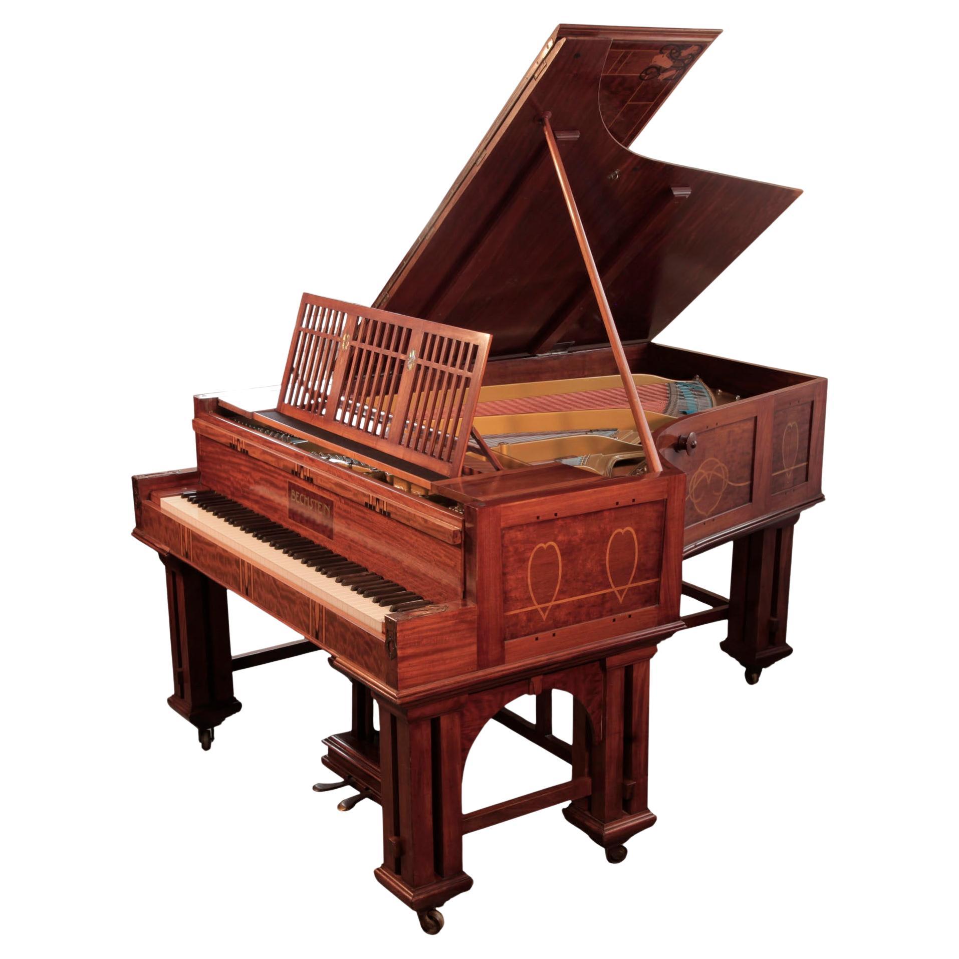 Piano à queue Bechstein Model VI de style sécessionniste avec caisse en acajou marqueté