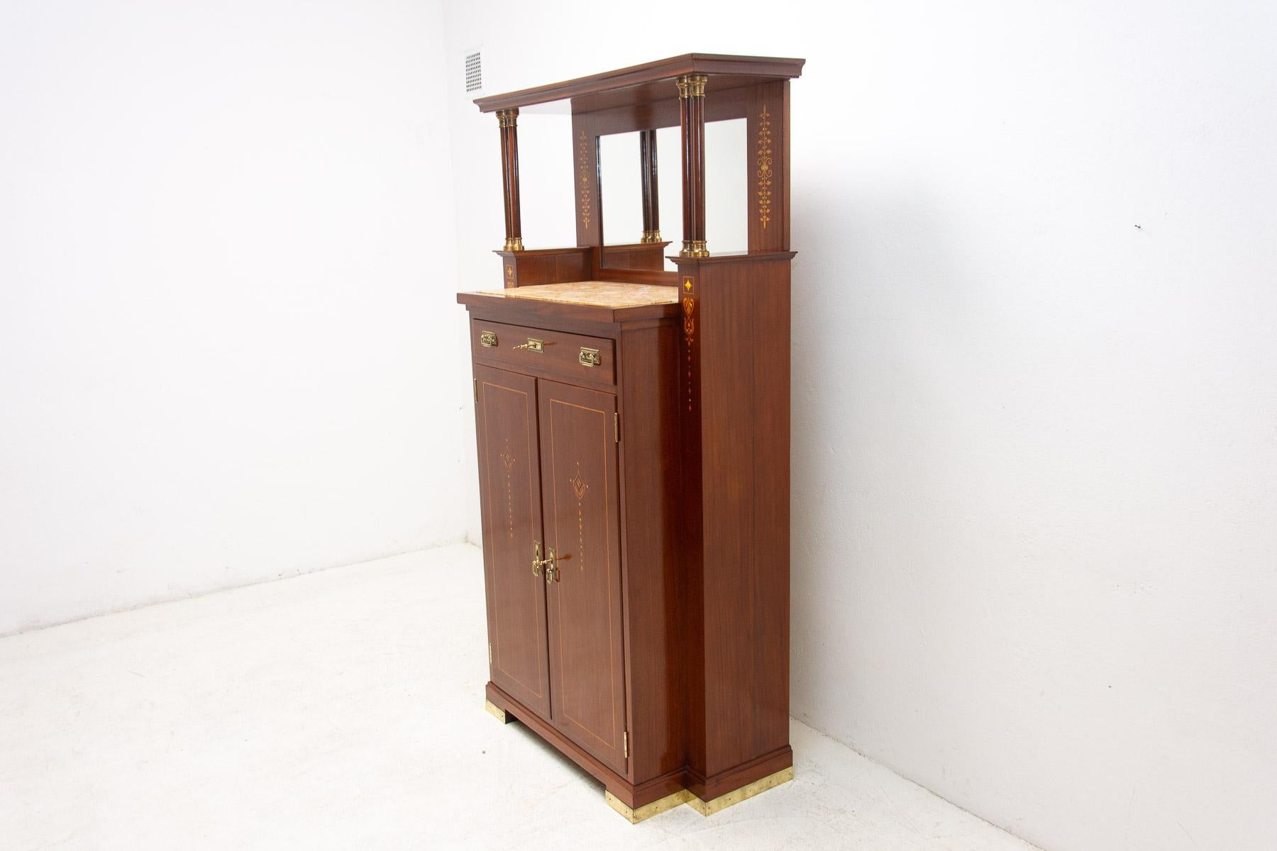 Austrian Secessionist Mahogany Display Cabinet, Austria, 1910 For Sale