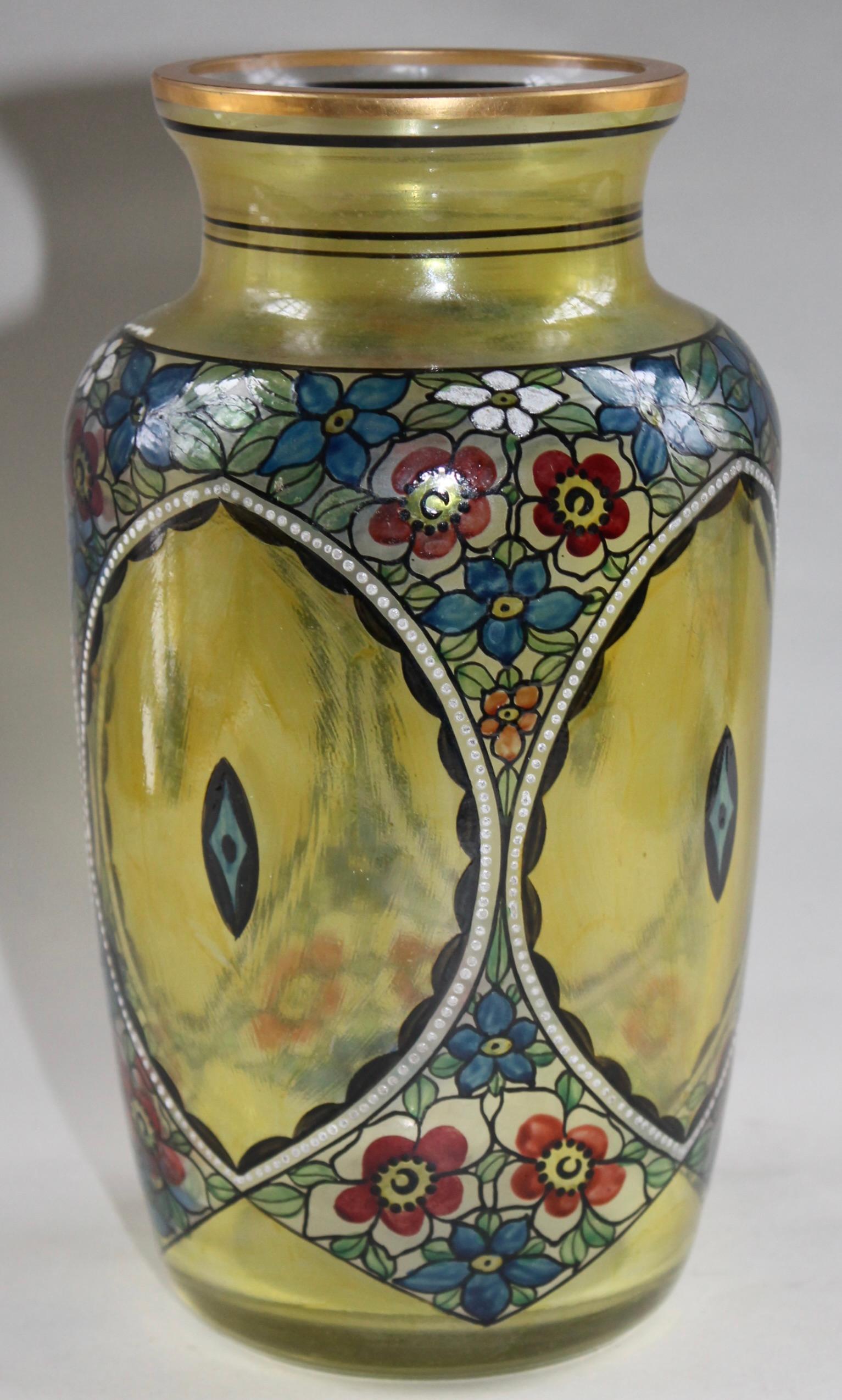 Dipinto a mano Vaso secessionista in vetro dipinto Loetz Glass in vendita