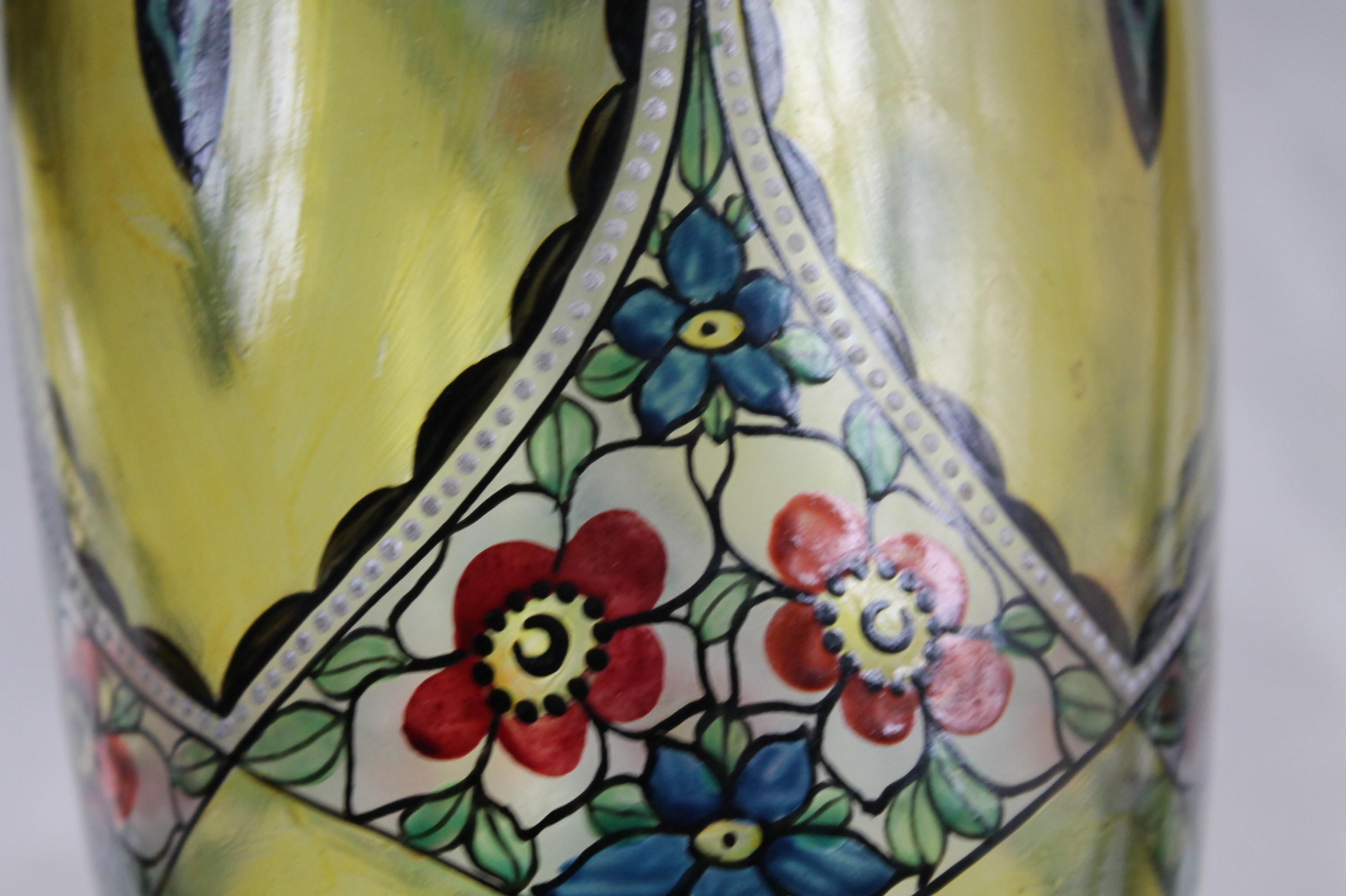 Vaso secessionista in vetro dipinto Loetz Glass in vendita 1