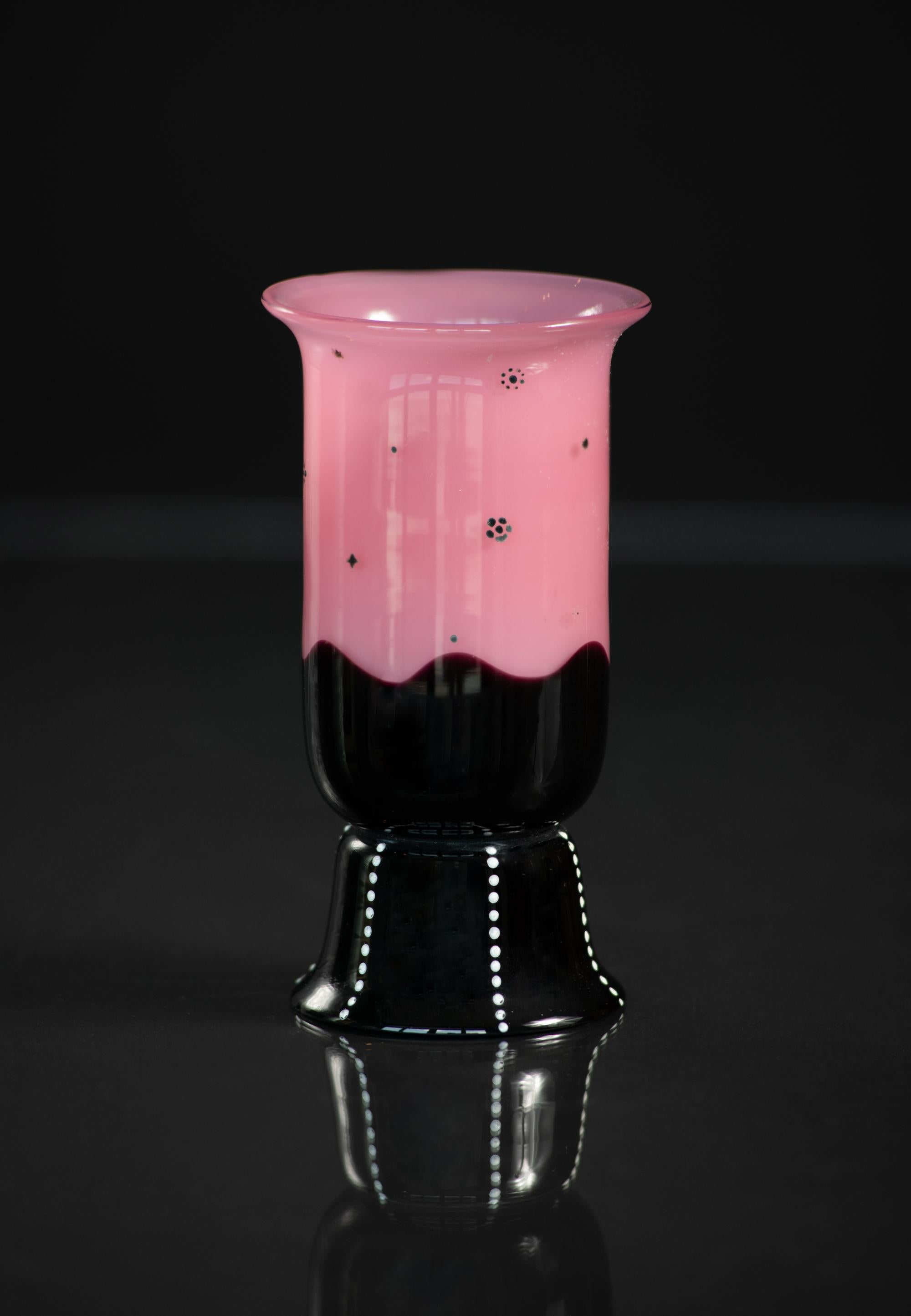 Art Nouveau Calice secessionista in vetro rosa di Dagobert Peche per Johann Loetz in vendita