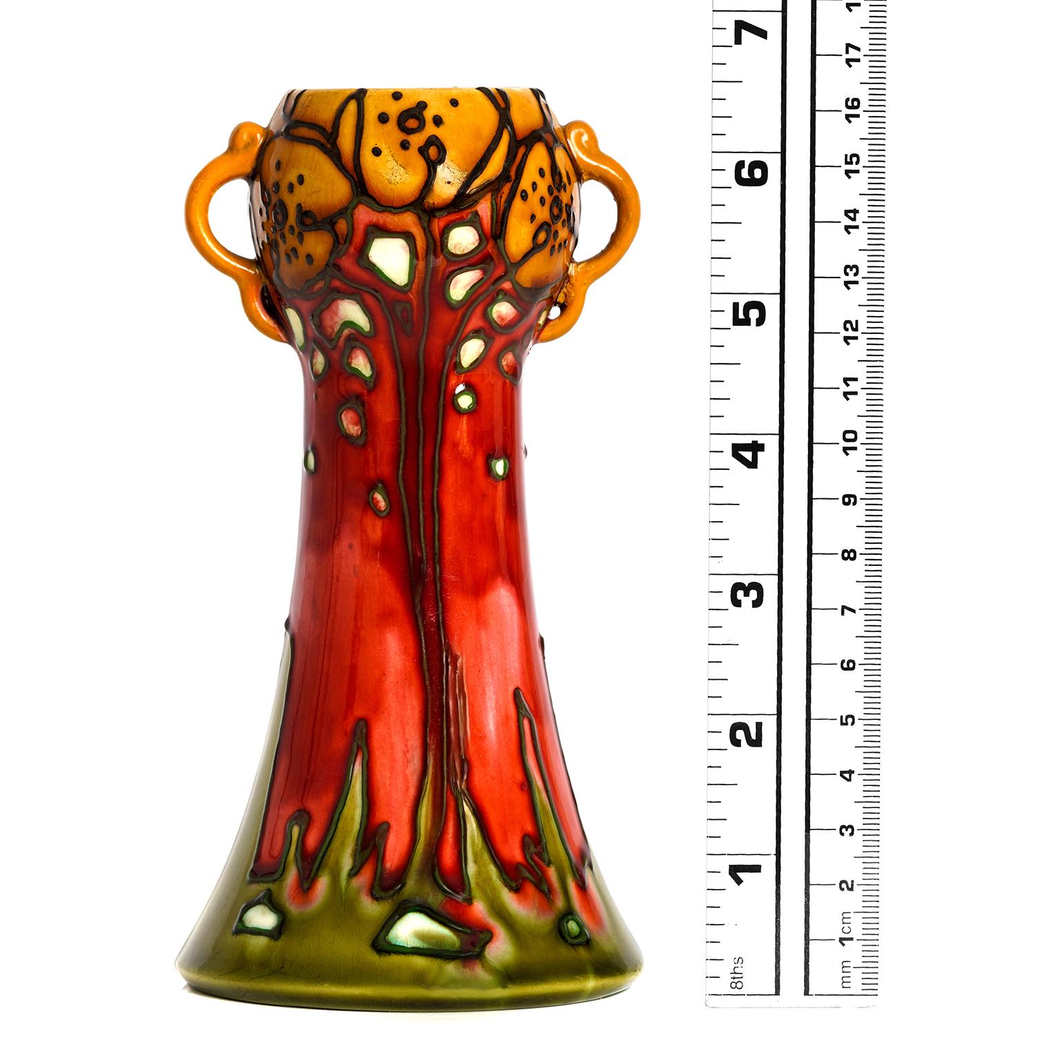 Inizio XX secolo Vaso secessionista di John Leone e John Wadsworth per Minton in vendita