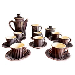 Secla Coffee Service – Mid-Century Portuguese Ceramics in Bold Violet, 1970s