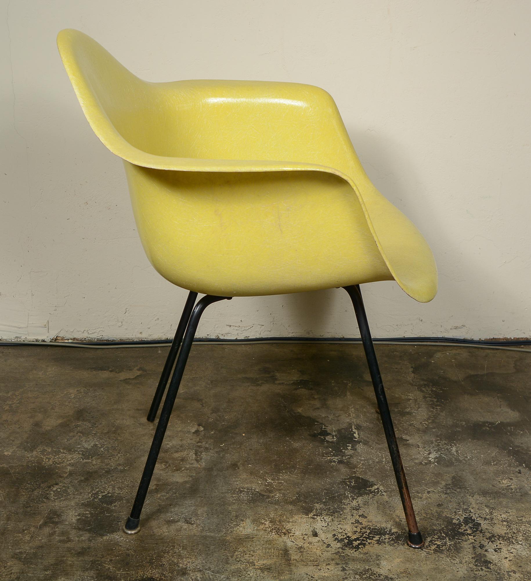 Second Generation Zenith Armchair by Charles and Ray Eames In Good Condition In San Mateo, CA