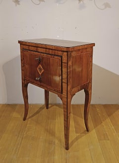 BEDSIDE TABLE FROM THE SECOND HALF OF THE 18TH CENTURY WITH LOUIS XV–XVI INLAYS