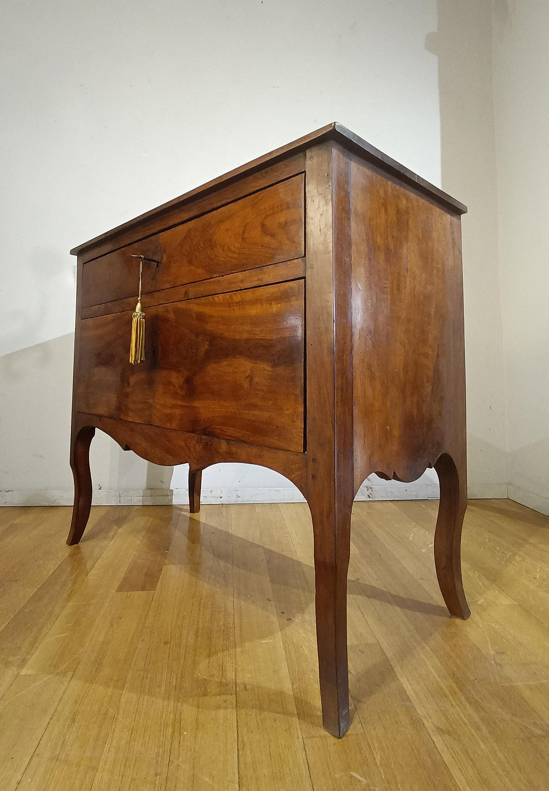 SECOND HALF OF THE 18th CENTURY CHERRY DRAWER LOUIS XV-XVI in vendita 3