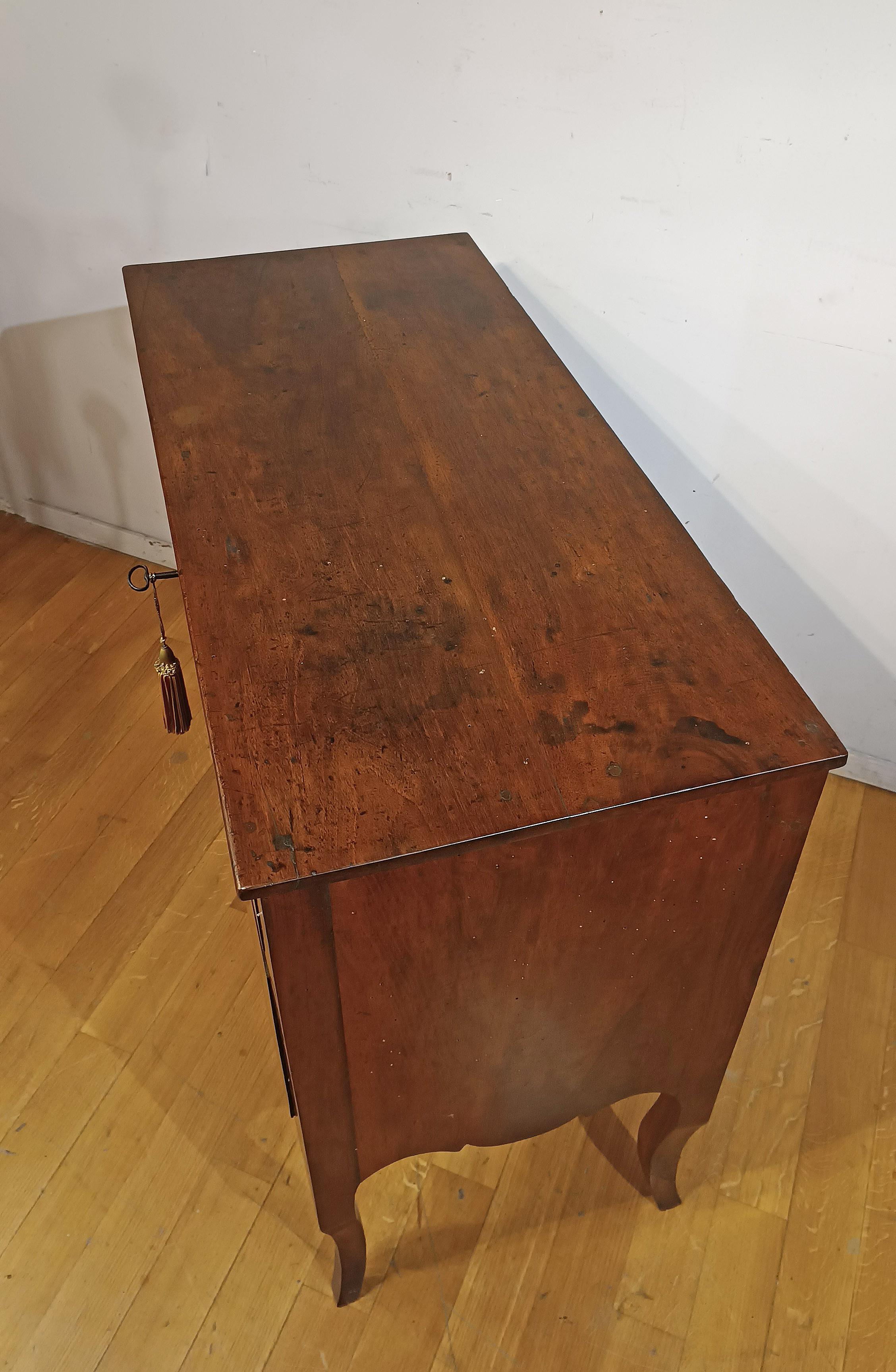18th Century SECOND HALF OF THE 18th CENTURY CHERRY DRAWER LOUIS XV-XVI in vendita