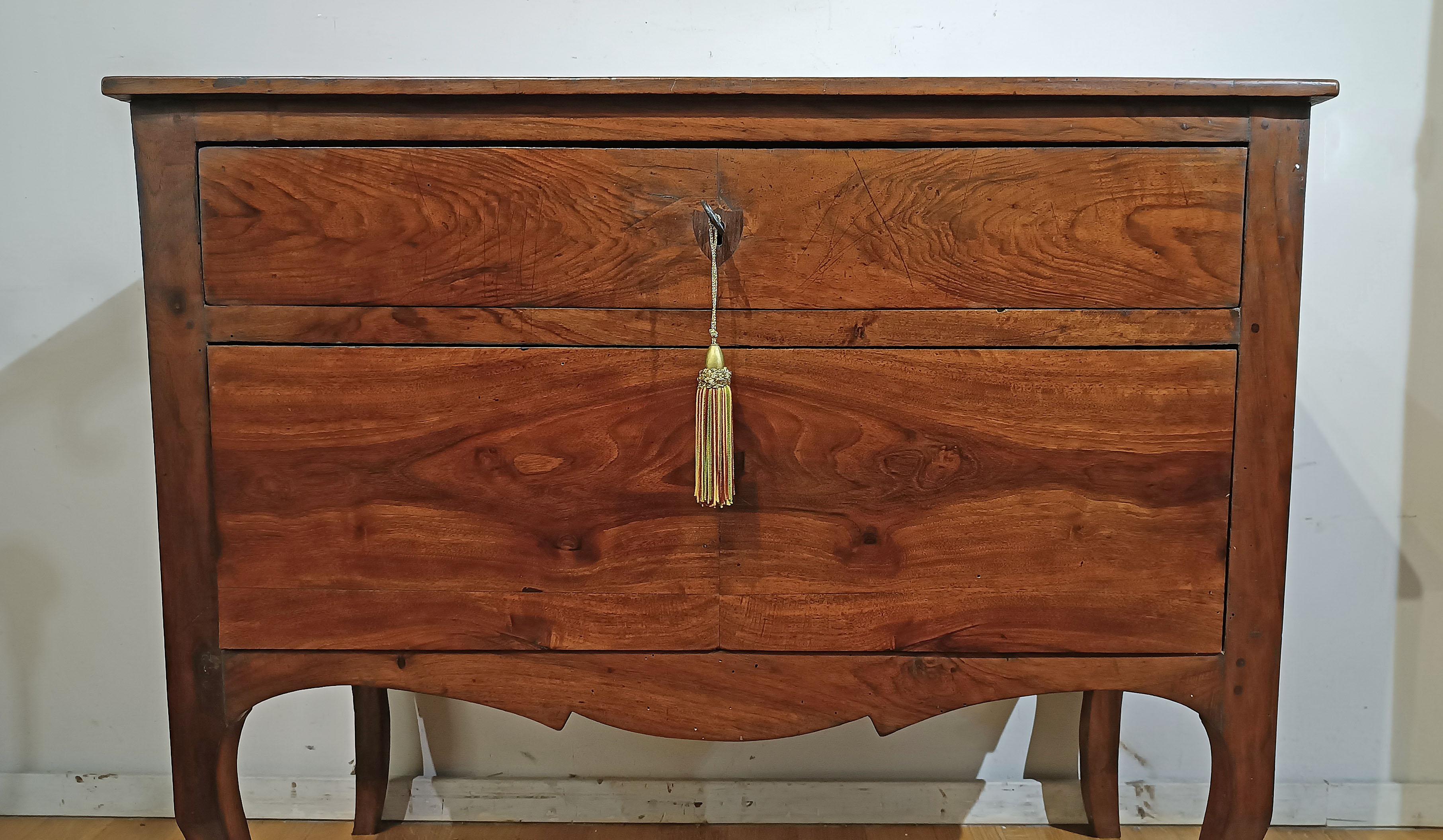 Ciliegio SECOND HALF OF THE 18th CENTURY CHERRY DRAWER LOUIS XV-XVI in vendita