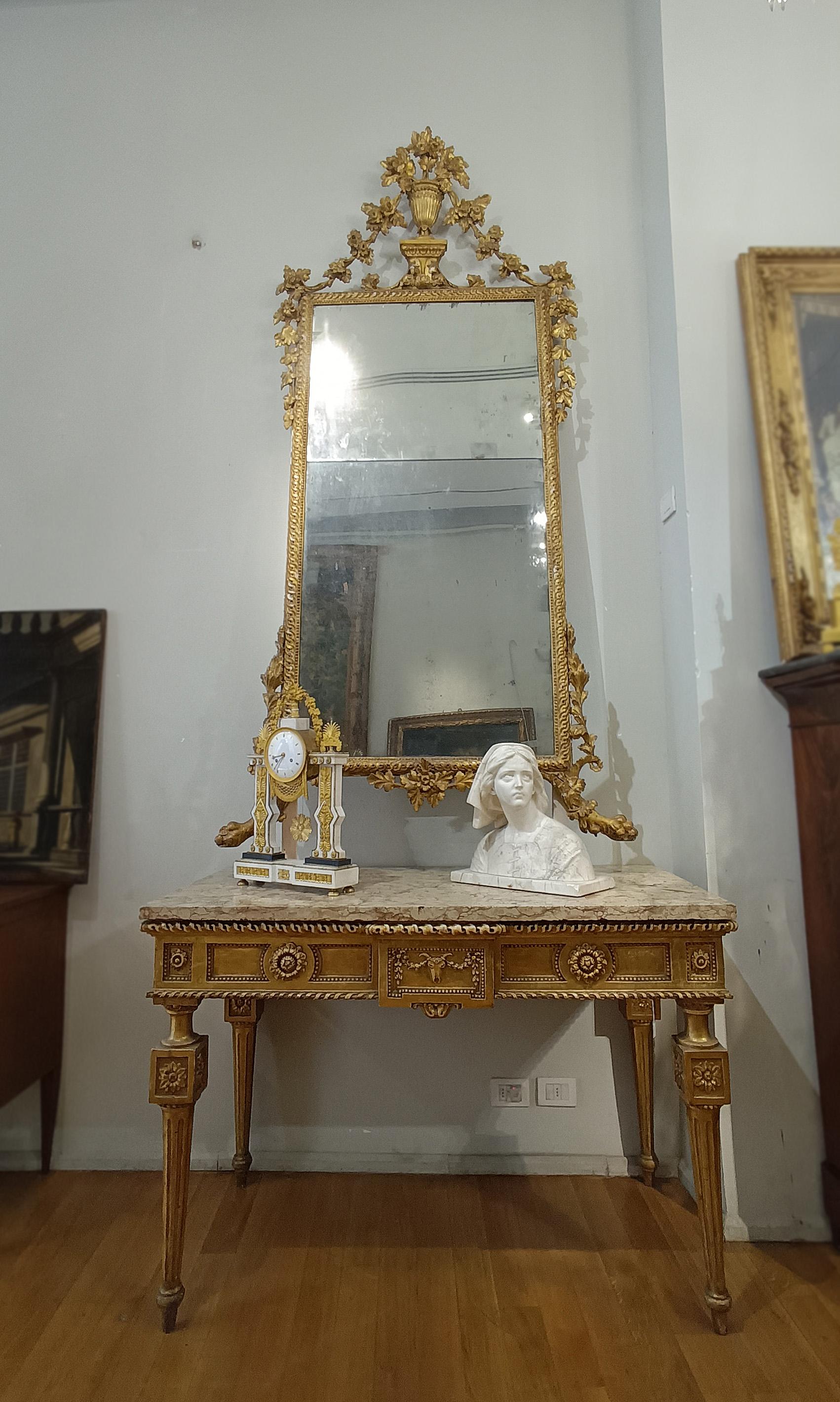 SECOND HALF OF THE 18th CENTURY NEOCLASSICAL LARGE MIRROR For Sale 2