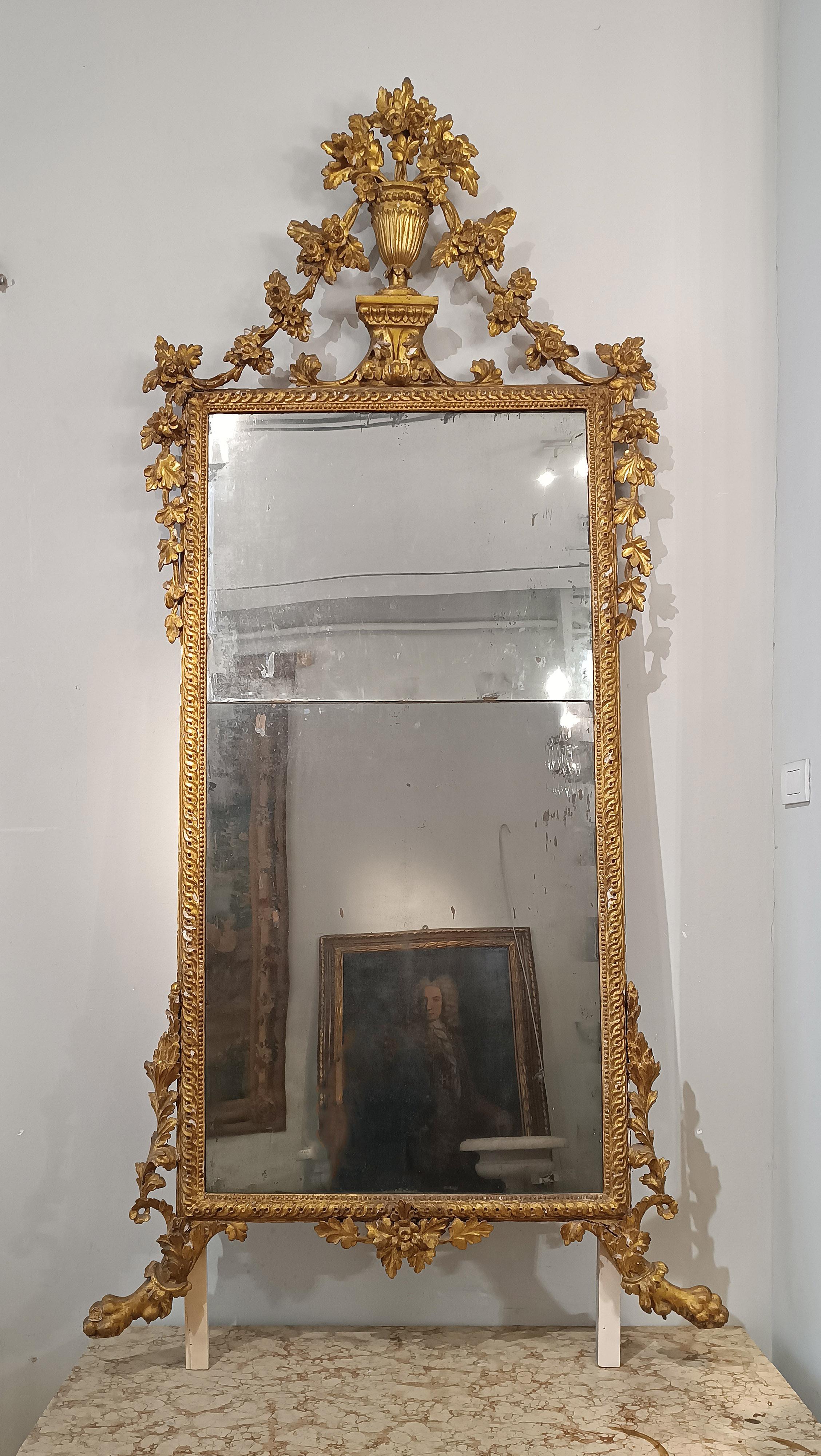 SECOND HALF OF THE 18th CENTURY NEOCLASSICAL LARGE MIRROR For Sale 3