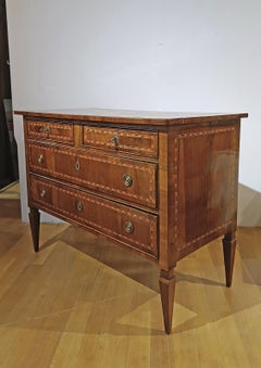SECOND HALF OF THE 18th CENTURY NEOCLASSICAL WALNUT FEATHER CHEST OF DRAWERS