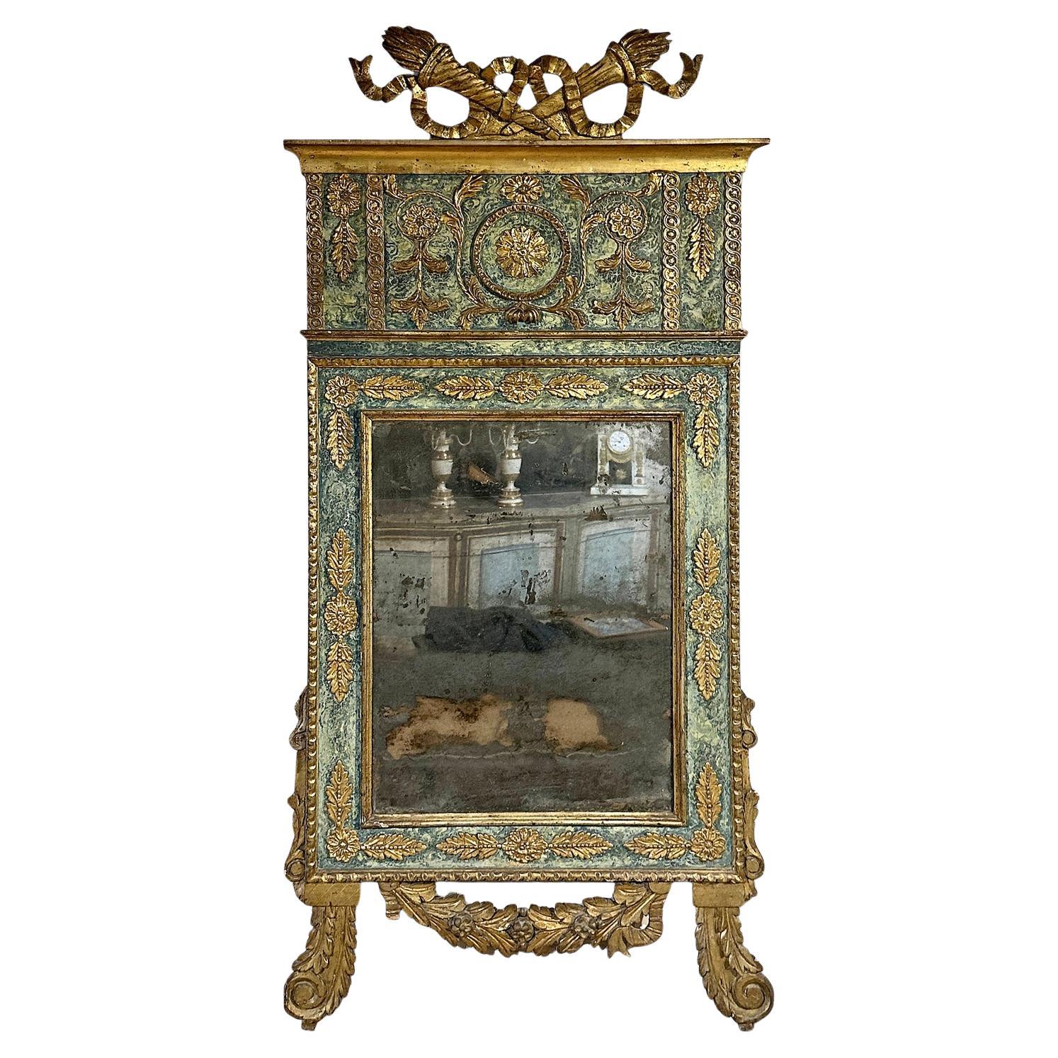 SECOND HALF OF THE 18th CENTURY PAINTED AND GILDED NEOCLASSICAL MIRROR For Sale