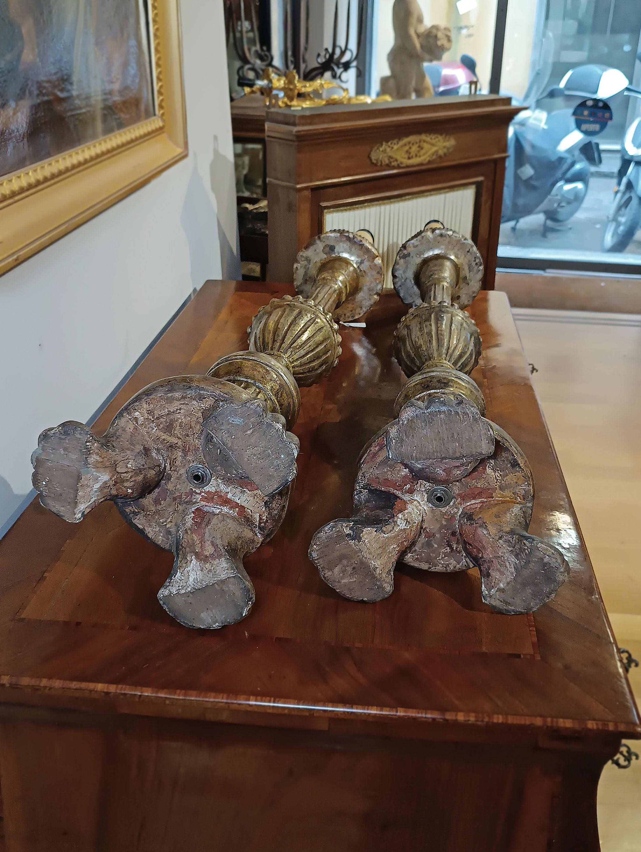 Par de candelabros de la segunda mitad del siglo xviii en venta 1