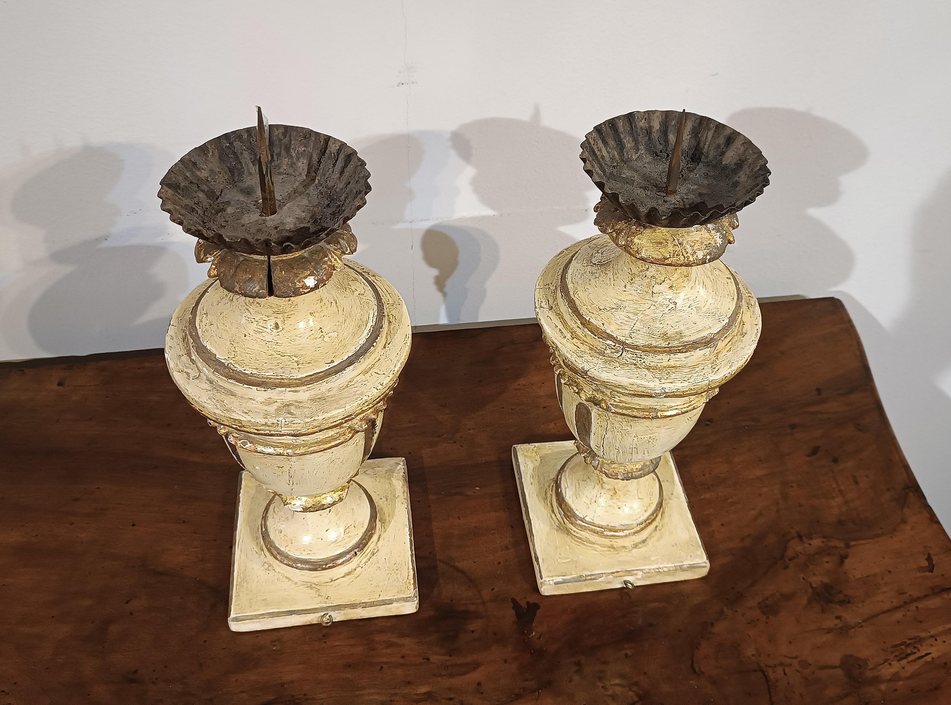 Italian SECOND HALF OF THE 18th CENTURY PAIR OF LACQUERED AND GILT CANDELABRA For Sale