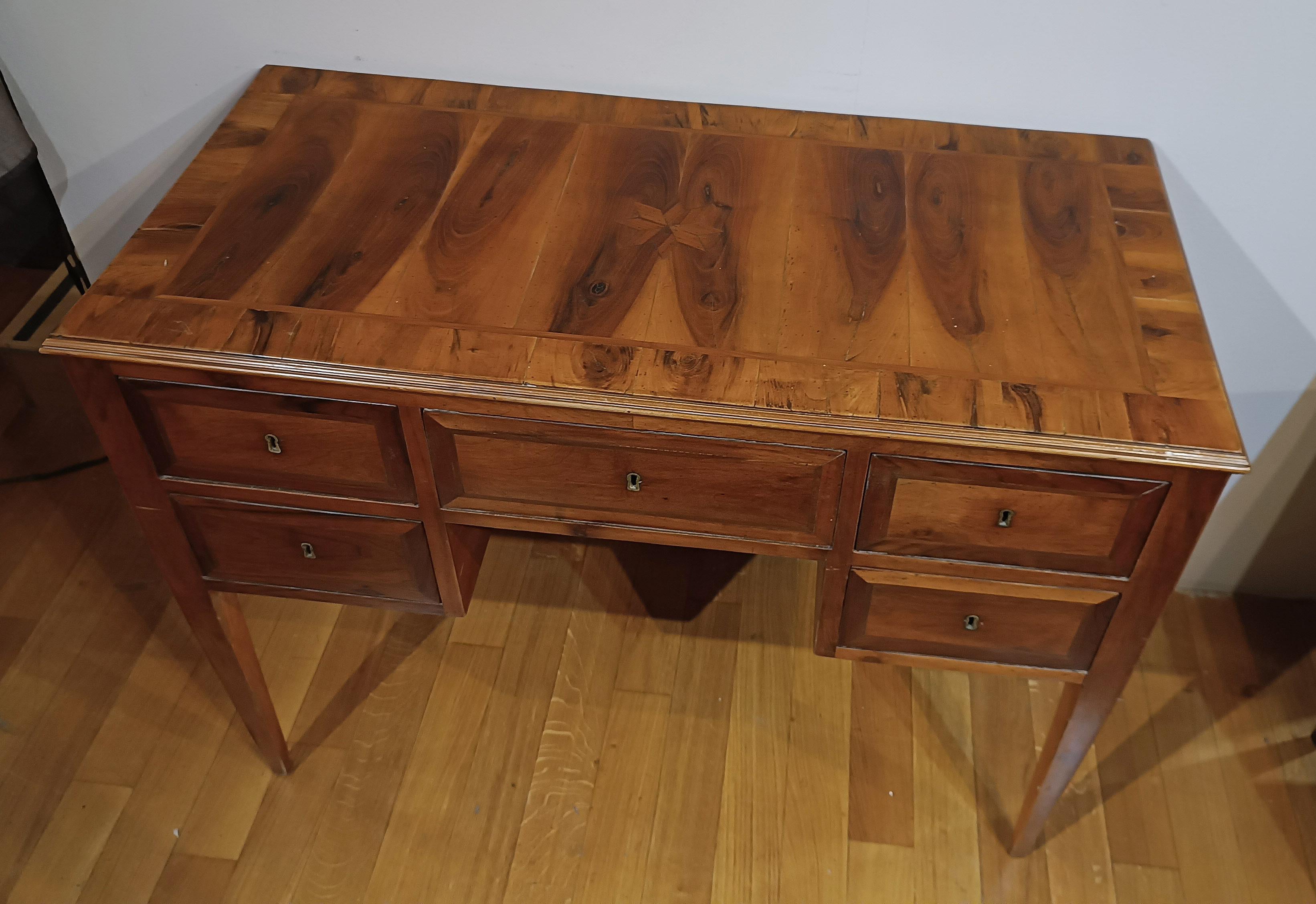 18th Century SECOND HALF OF THE 18th CENTURY SMALL NEOCLASSICAL SLAB WRITING DESK For Sale