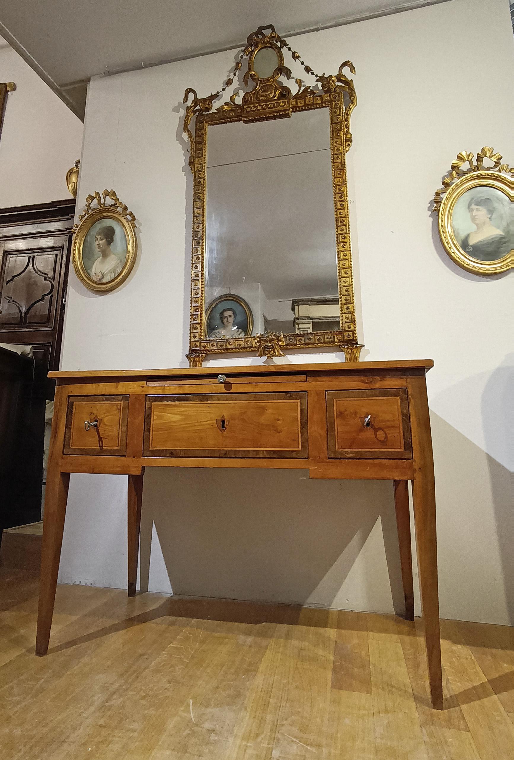 SECONDA METÀ DEL XVIII SECOLO PICCOLO SCRITTORE NEOCLASSICO VENEREO in vendita 2