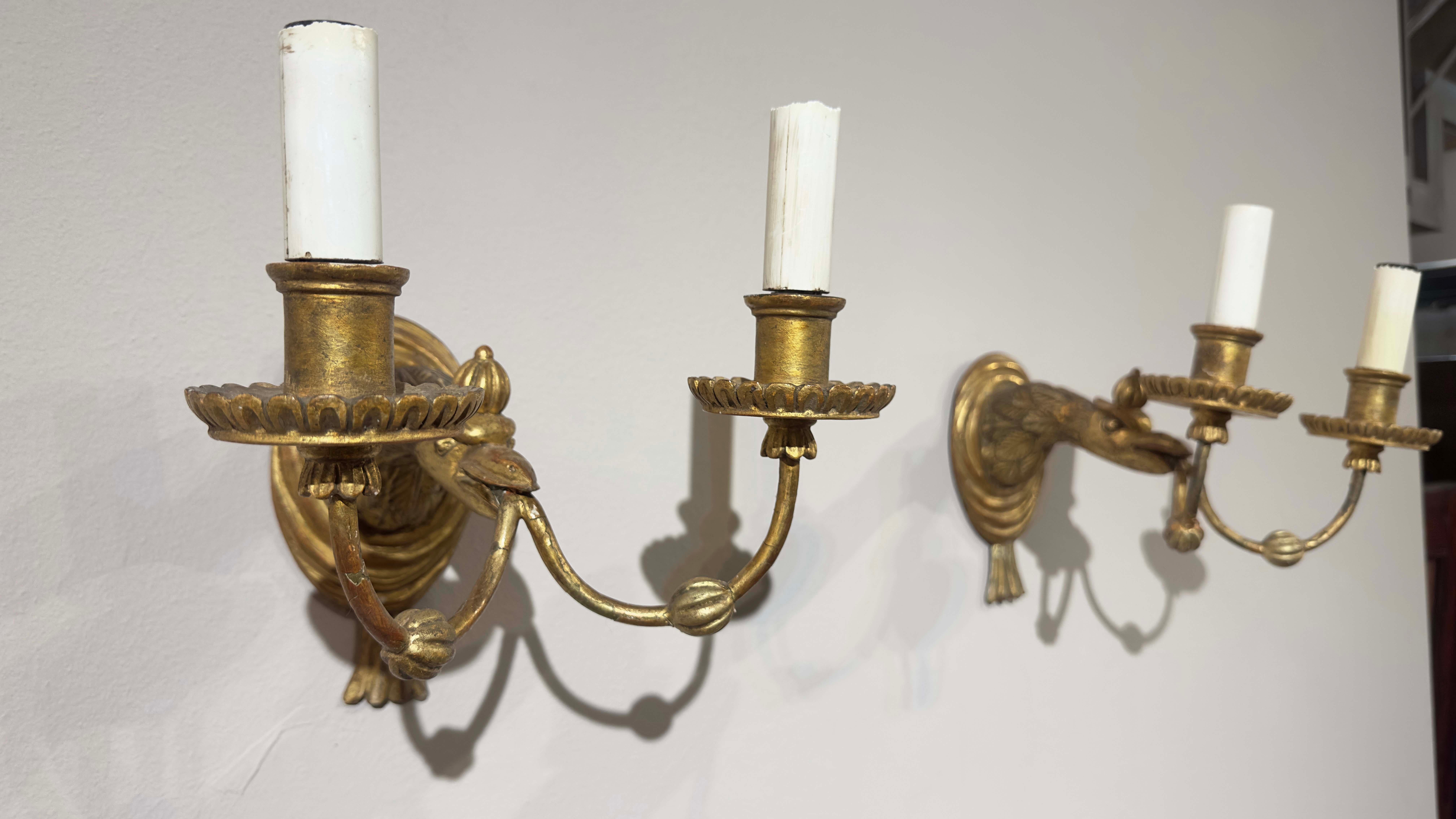 Italian SECOND HALF OF THE 19th CENTURY PAIR OF GILDED WOOD WALL LIGHTS For Sale