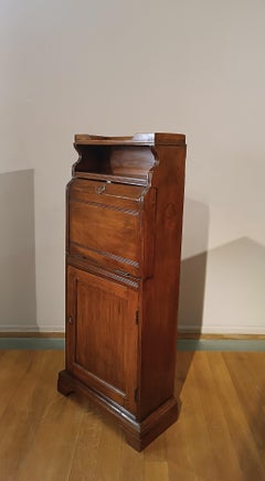 SECOND HALF OF THE 19th CENTURY SMALL STANDING DESK