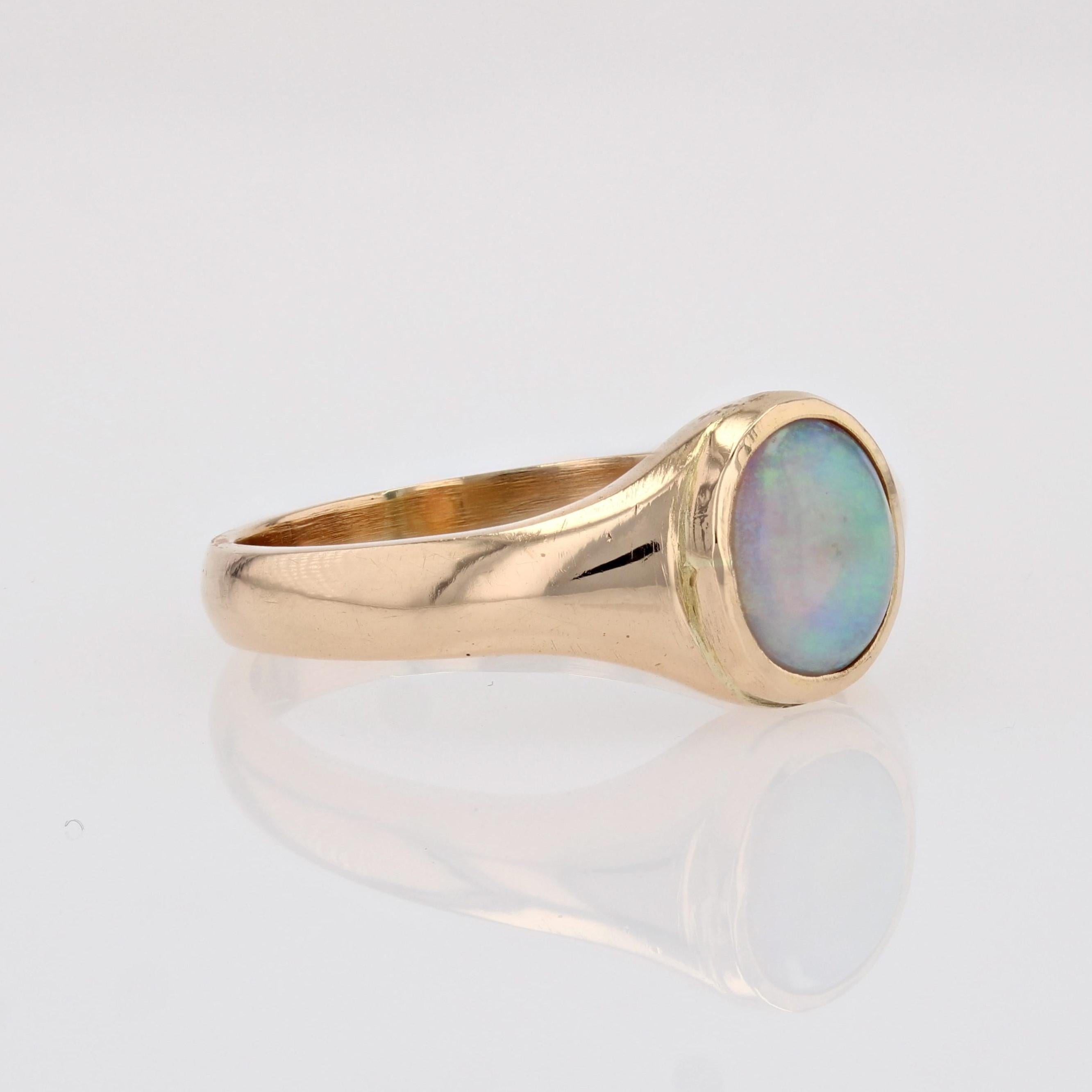 Bague jonc en or jaune 18 carats avec opale de deuxième main en vente 5