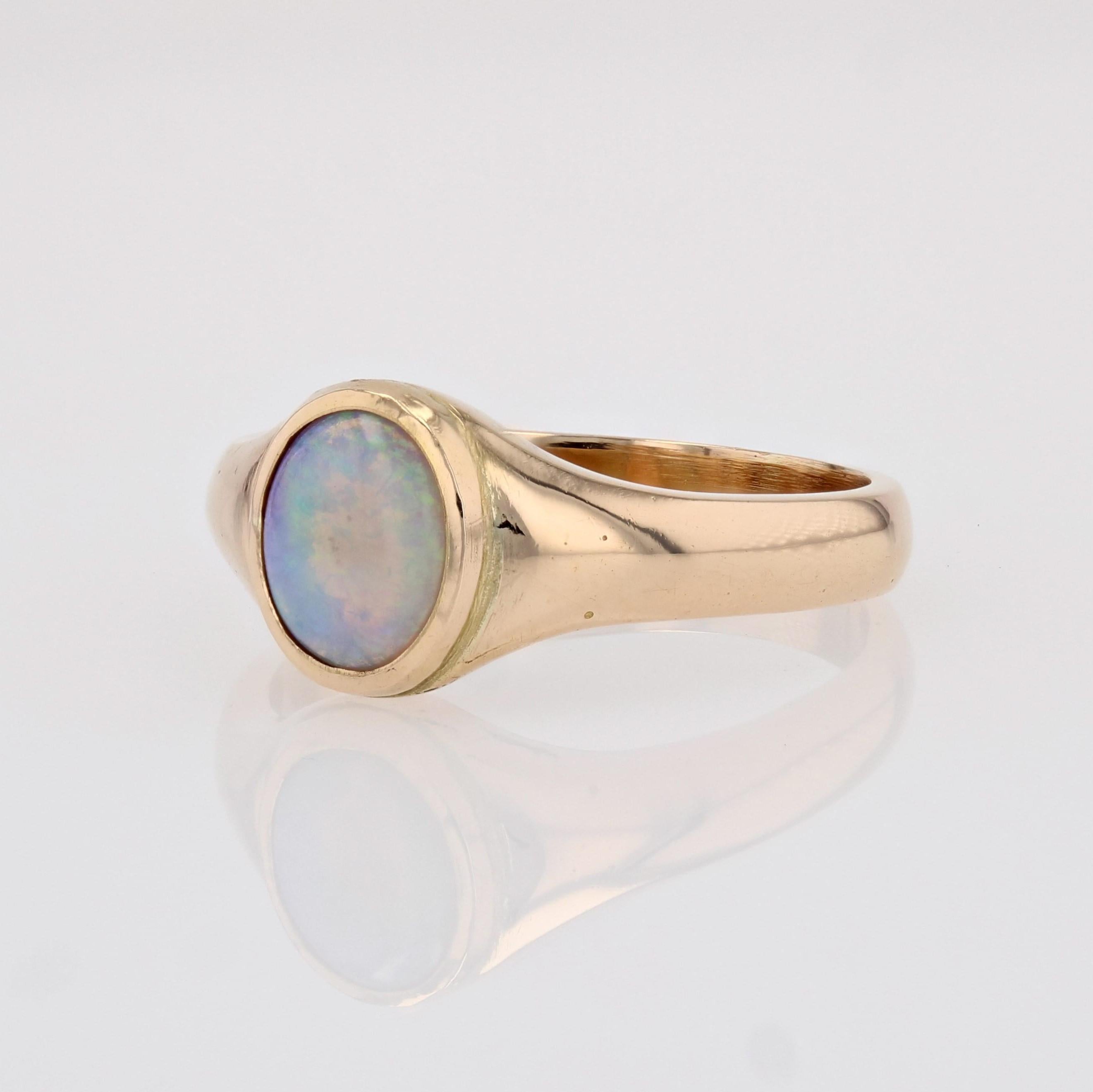 Bague jonc en or jaune 18 carats avec opale de deuxième main en vente 2